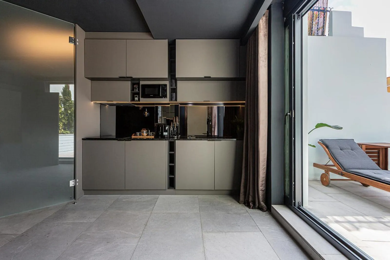 Kitchen or kitchenette in Apartaestudios Evolution Luxury