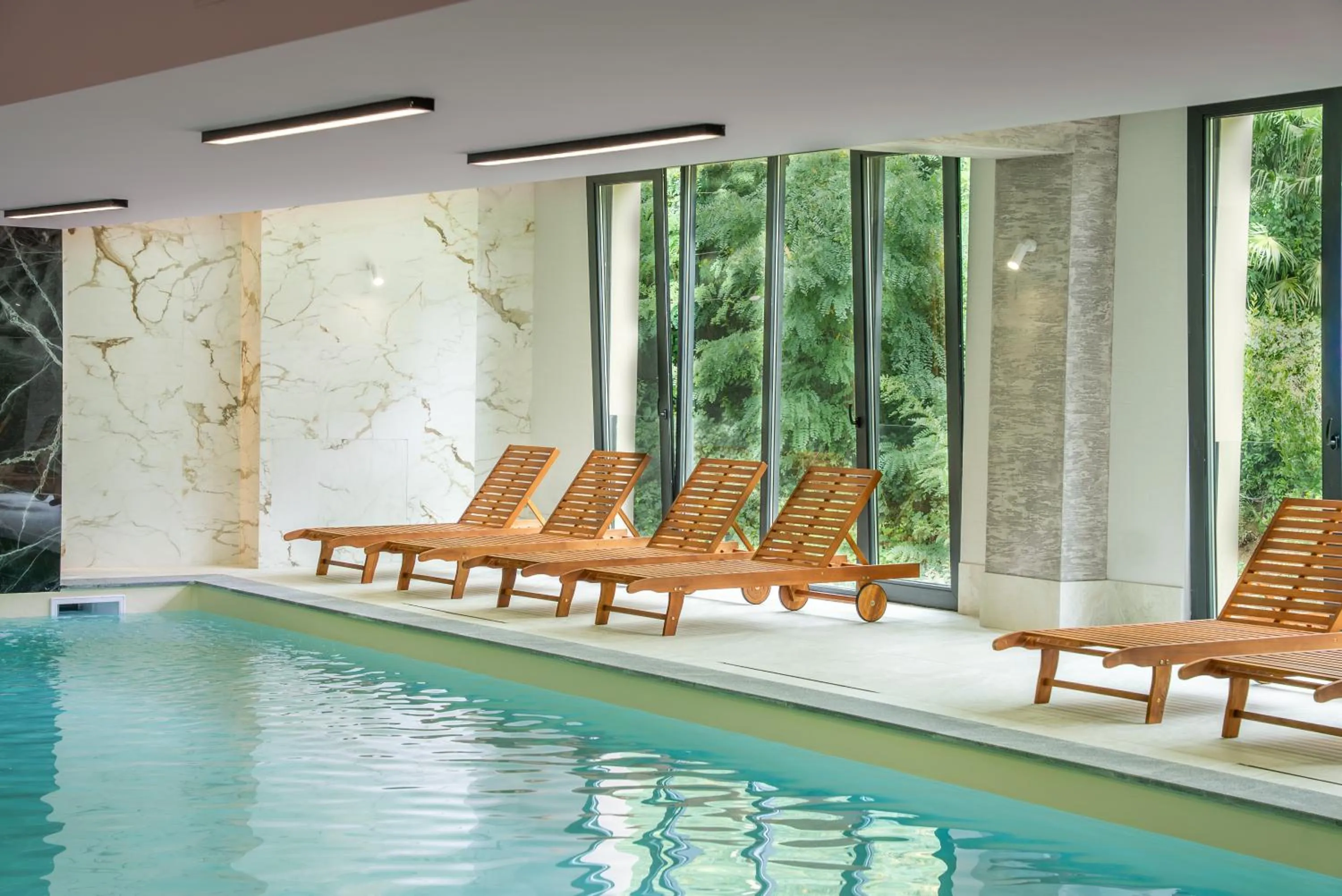 Swimming pool in Kutaisi Inn