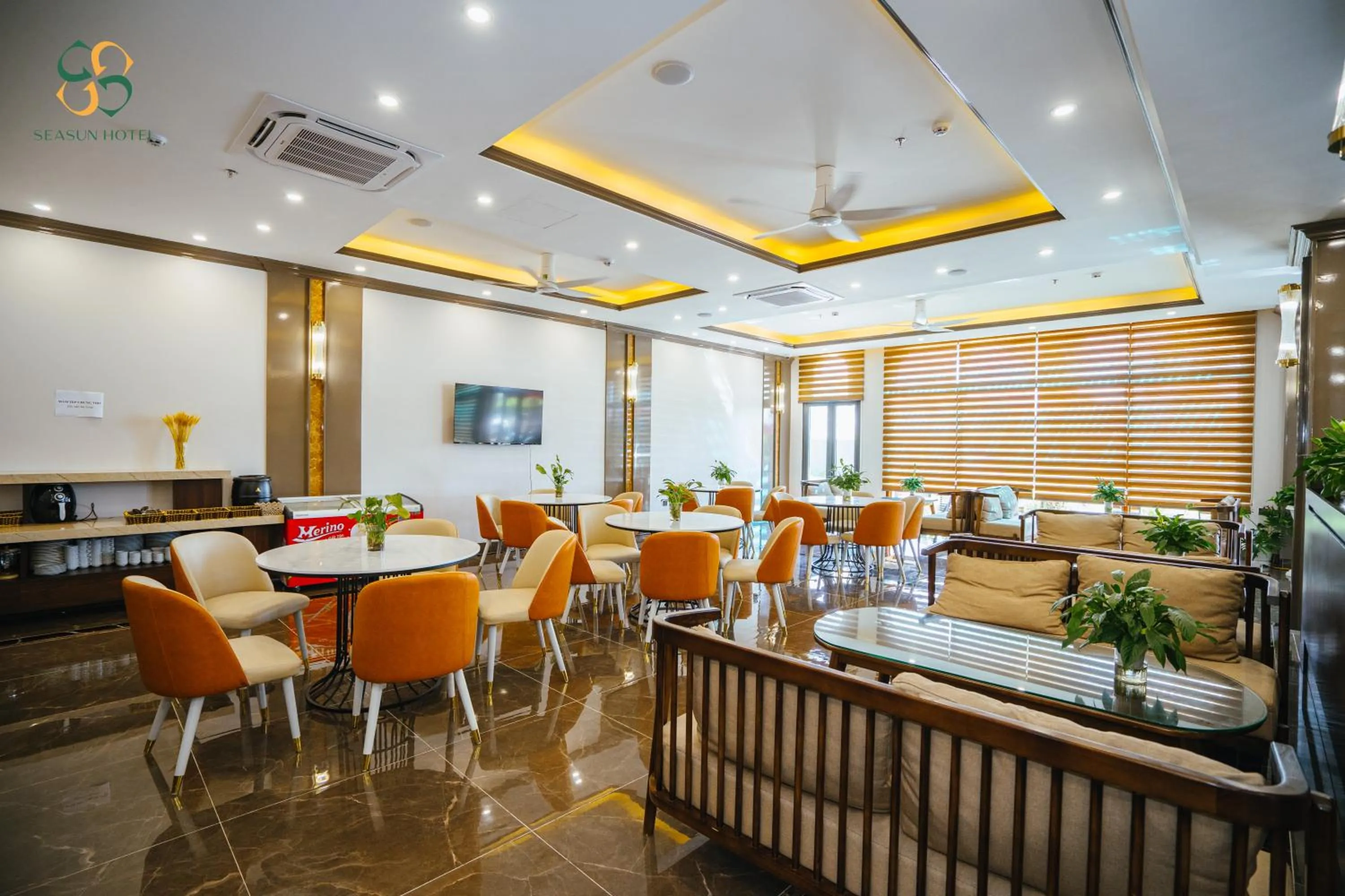 Restaurant/places to eat in Ha Long Seasun Hotel