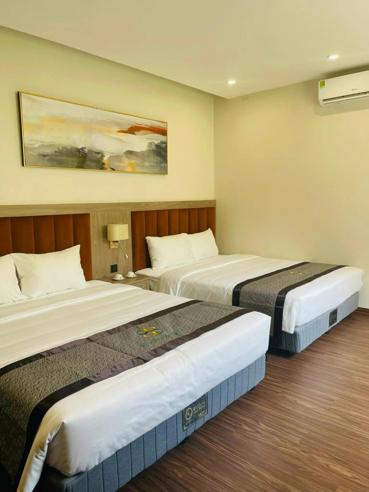 Bedroom, Bed in Ha Long Seasun Hotel