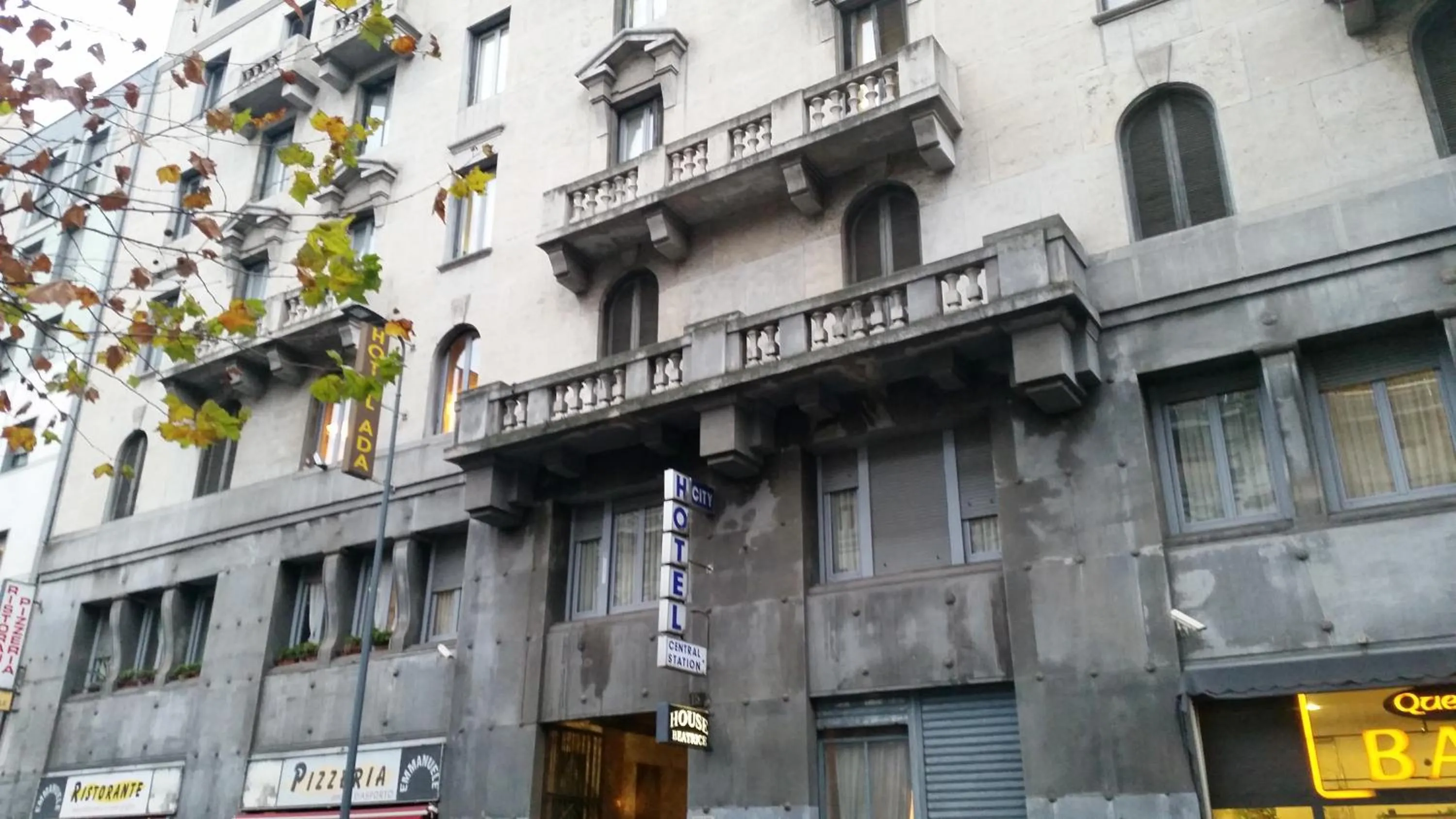 Property building in CSI Group - Hotel Central Station