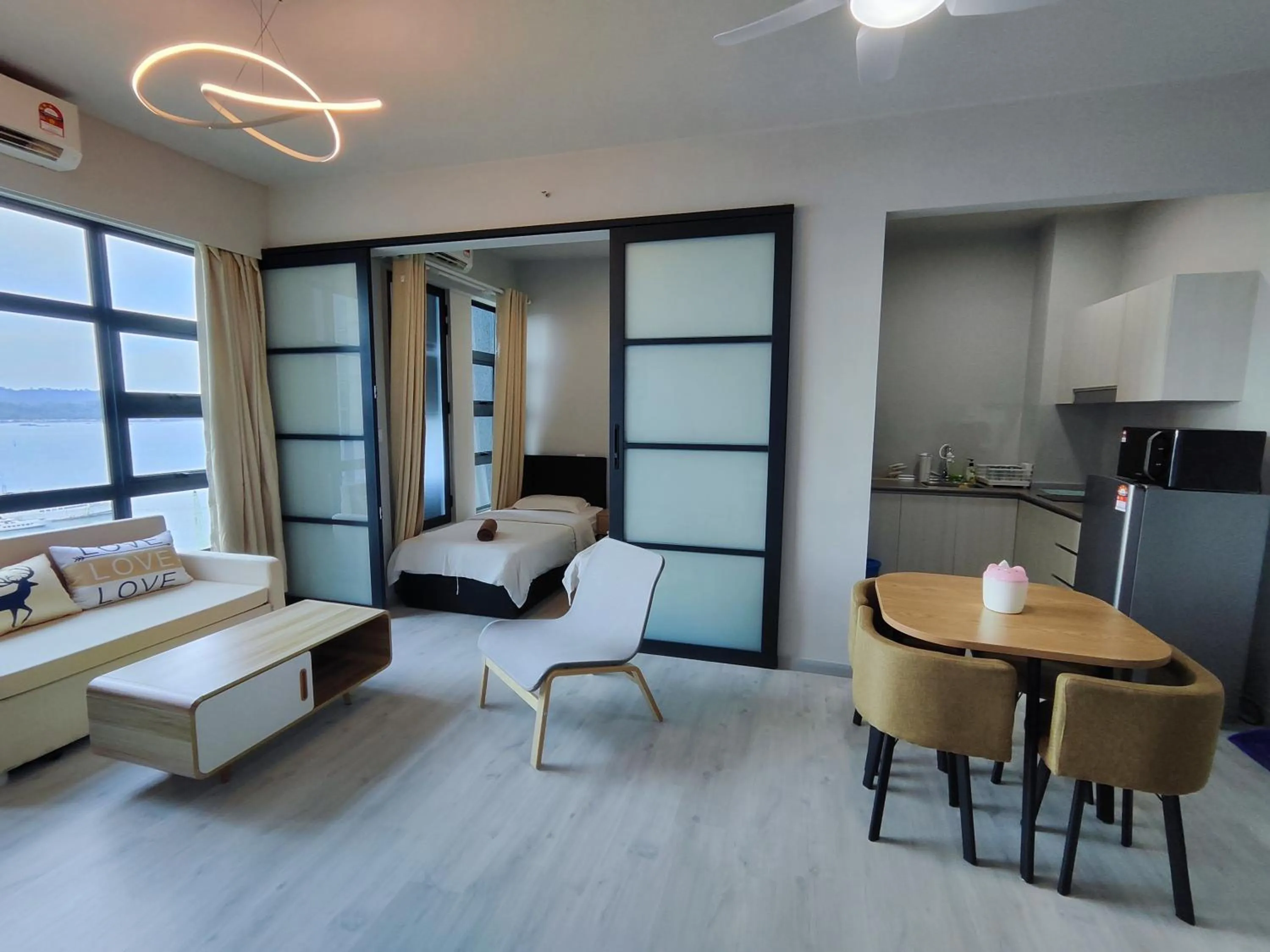 Bed in Jesselton Quay Citypads