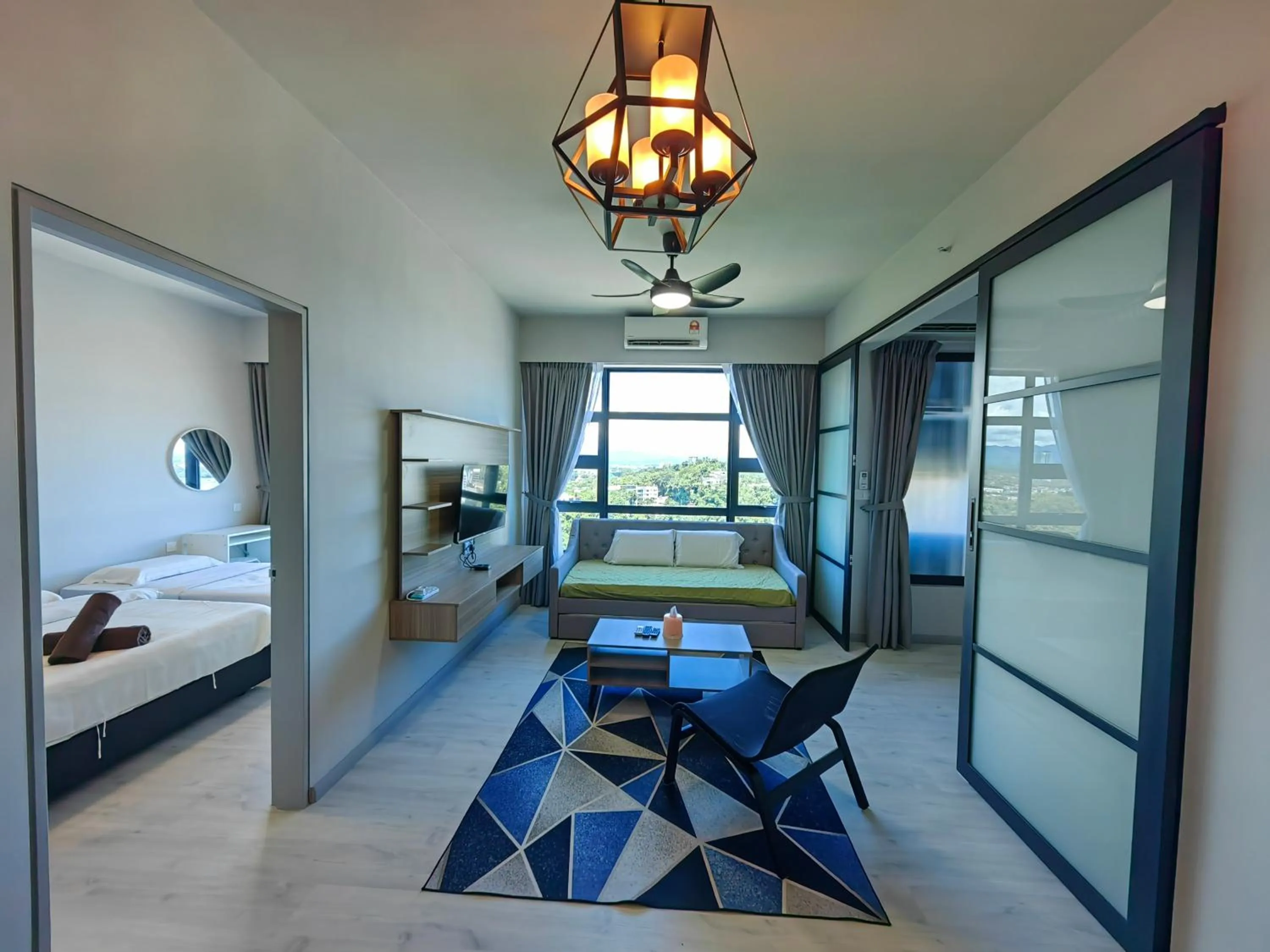 Bed in Jesselton Quay Citypads