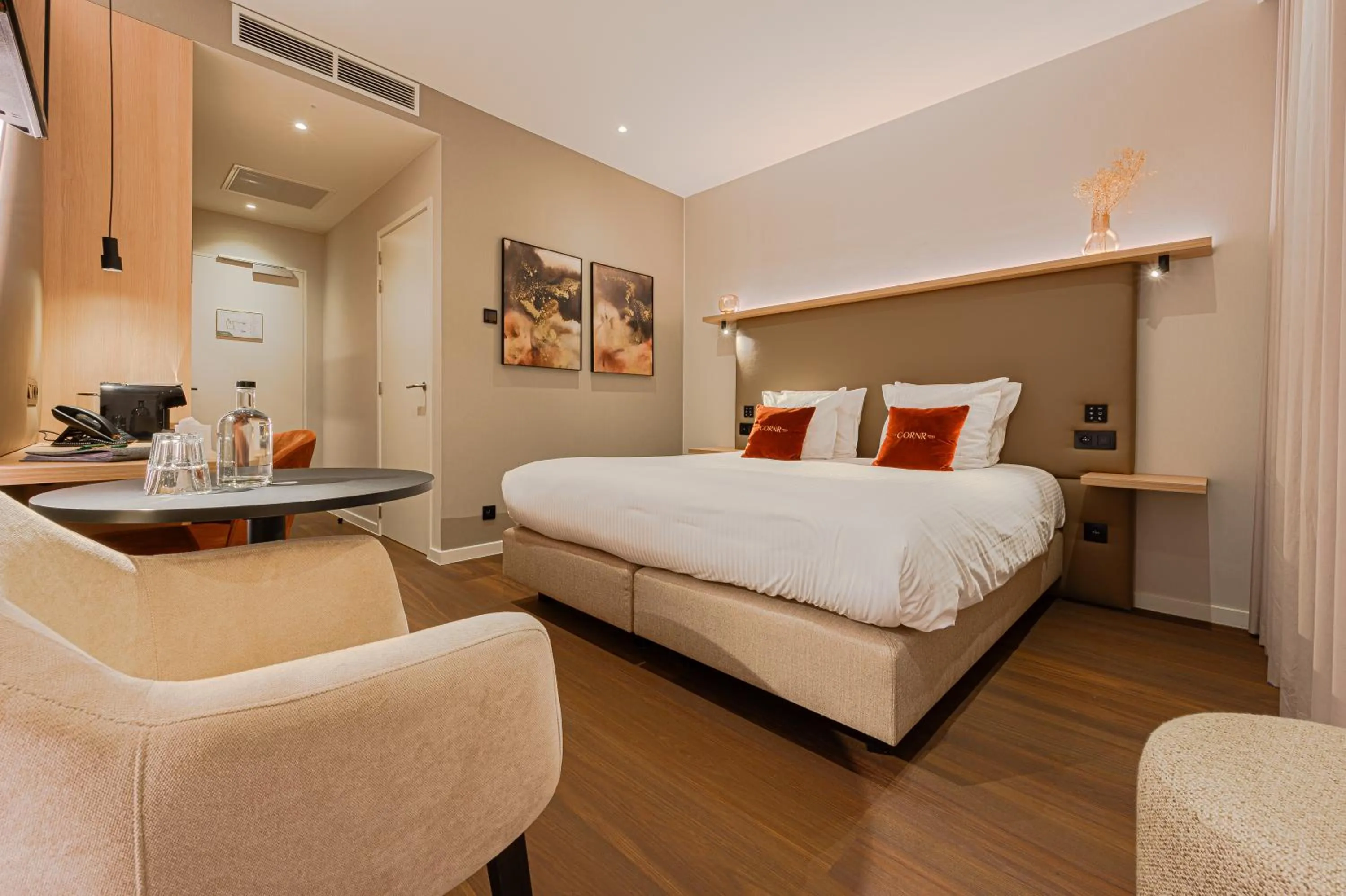 Bed in The CORNR Hotel