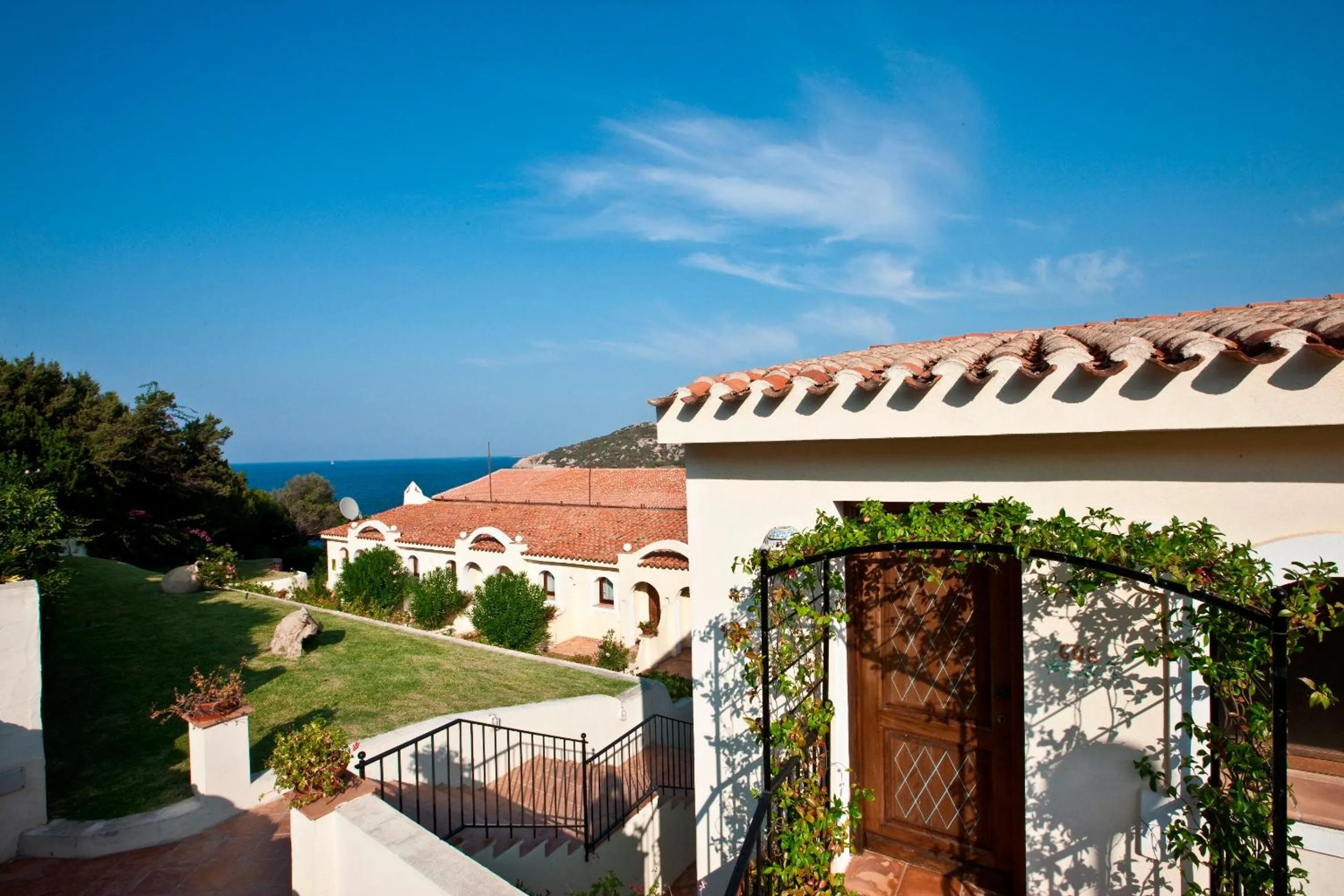 Facade/entrance in Club Hotel Baja Sardinia