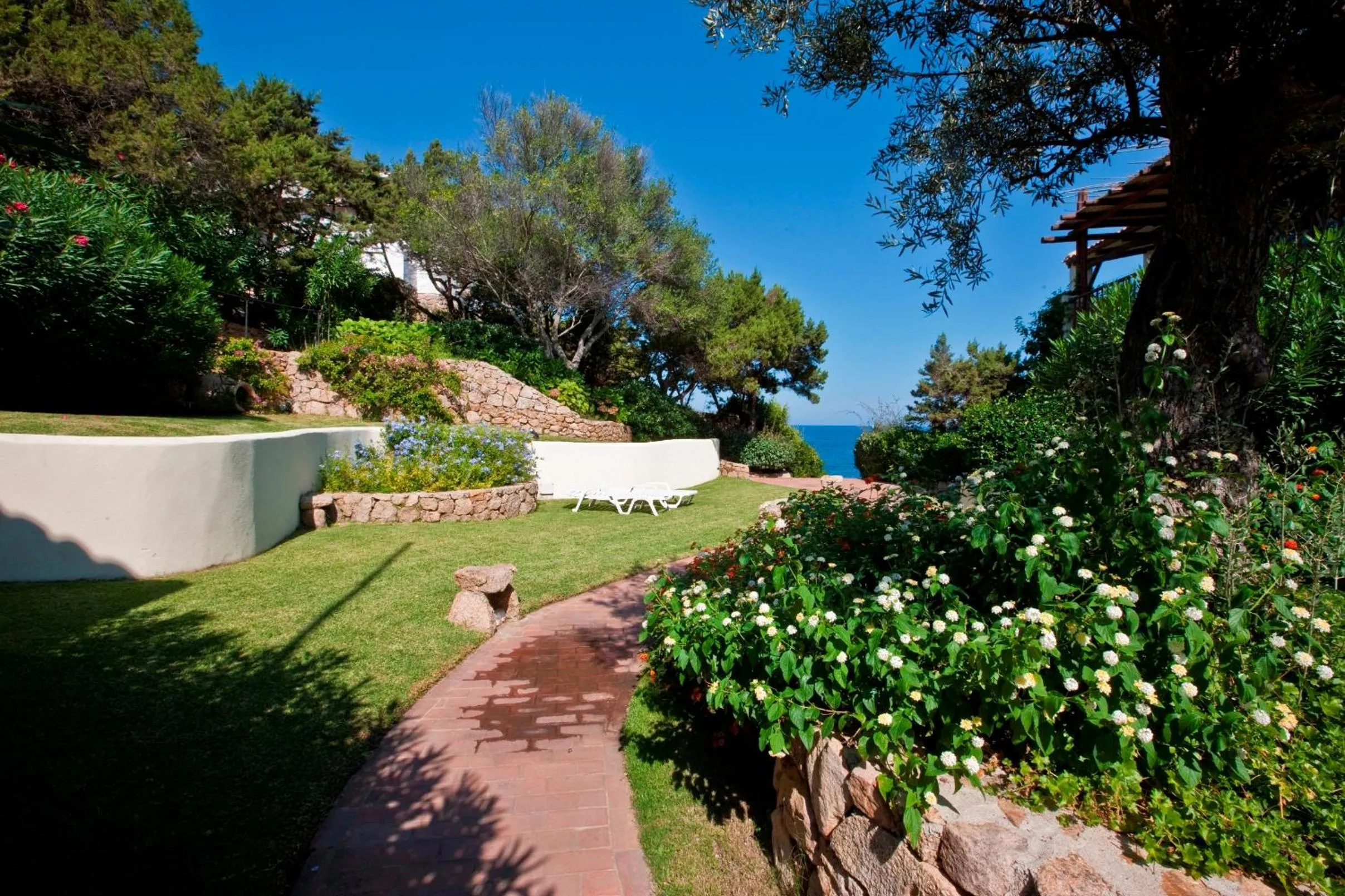 Facade/entrance in Club Hotel Baja Sardinia