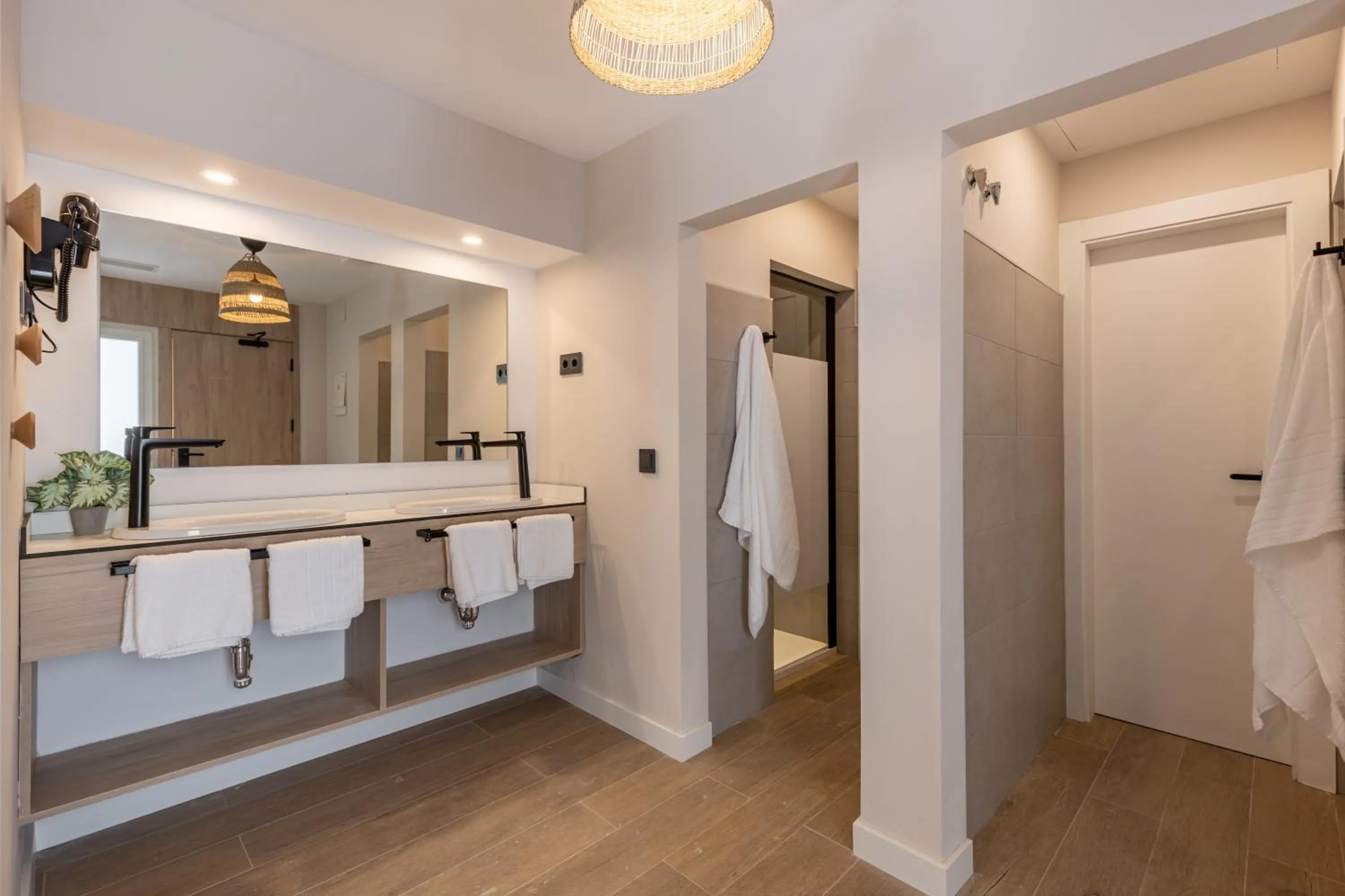 Líbere Córdoba Patio Santa Marta