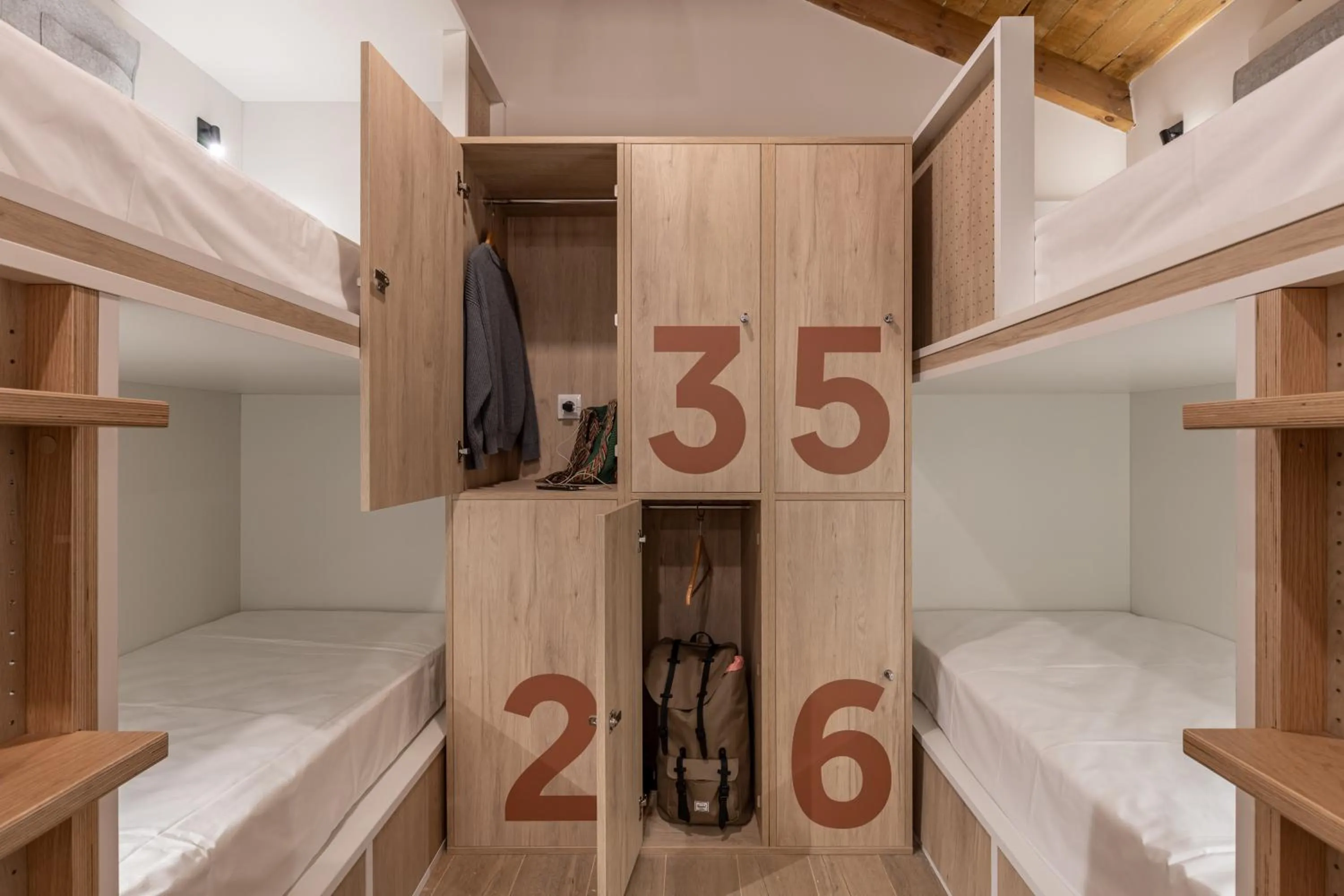 Líbere Córdoba Patio Santa Marta