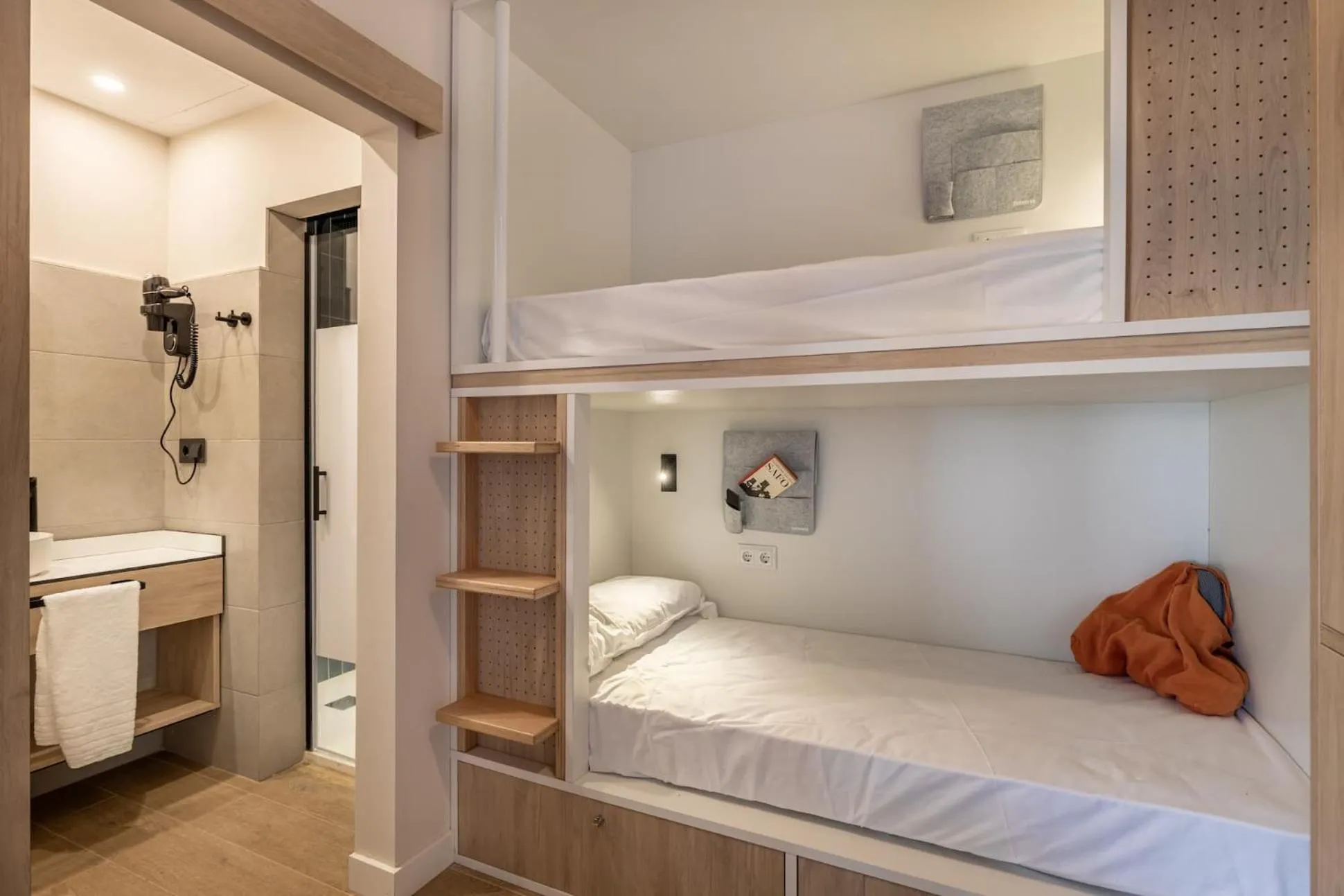 Líbere Córdoba Patio Santa Marta