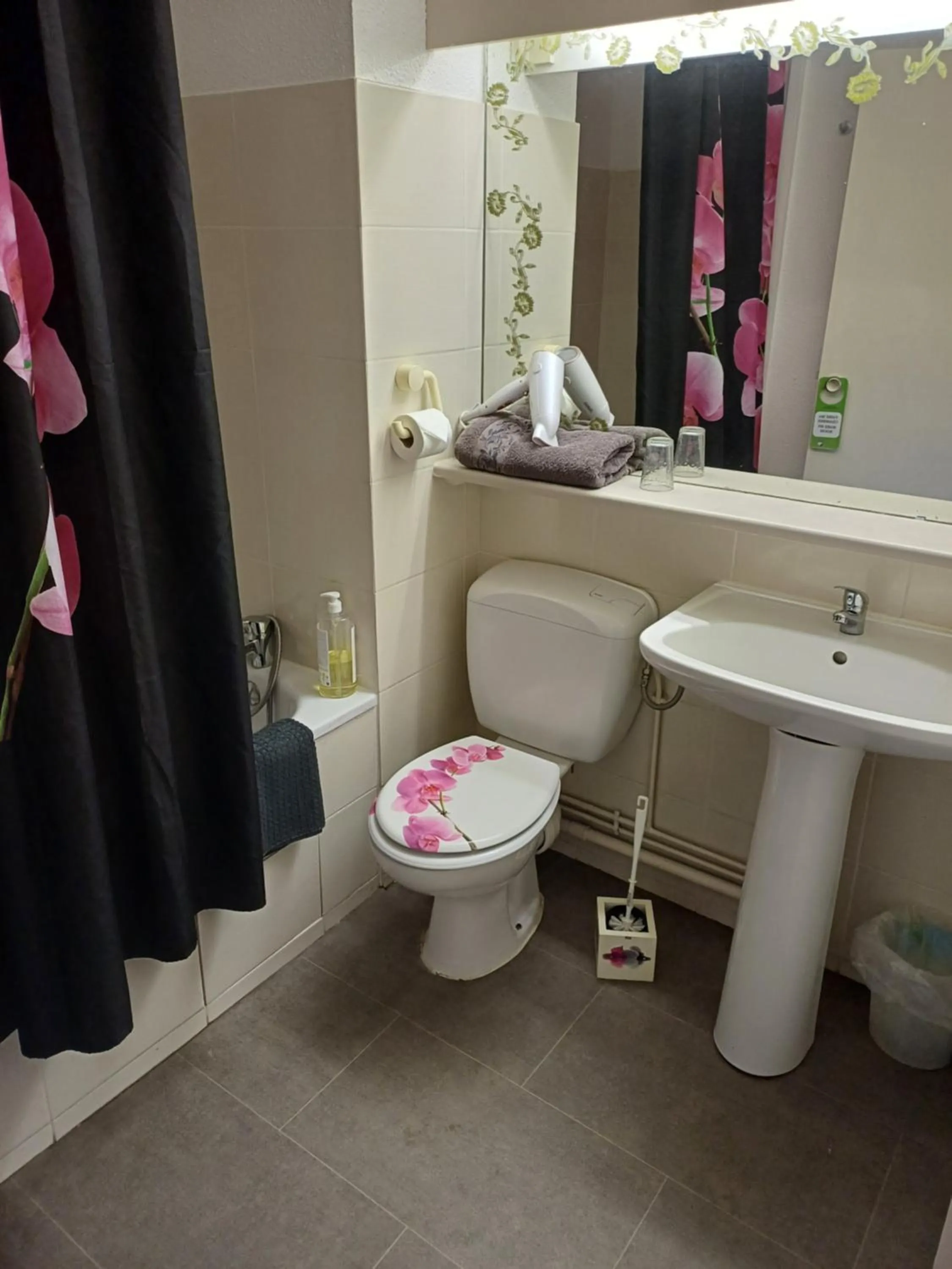 Toilet in Bel Hotel Restaurant la Gentilhommière