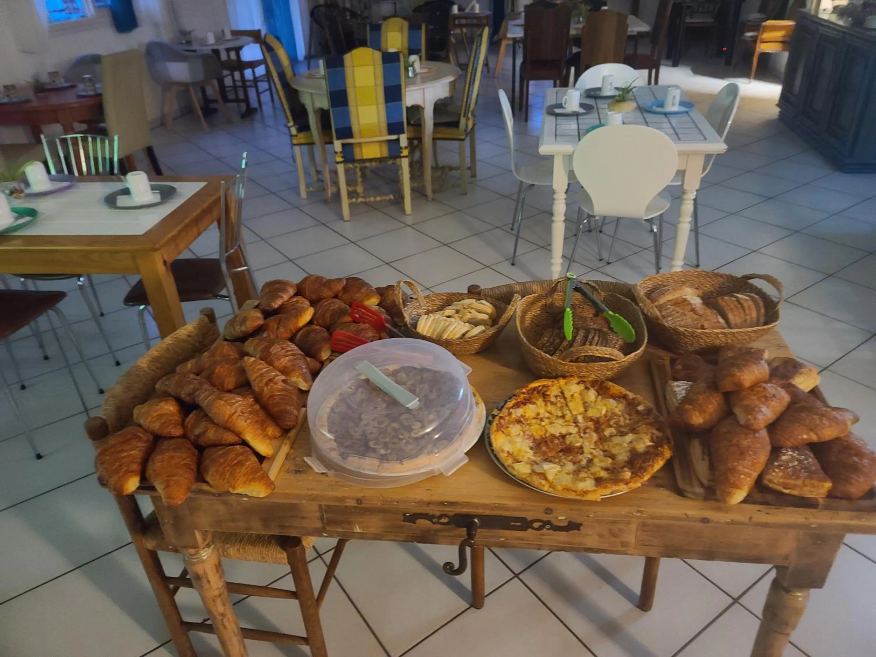 Property building in Bel Hotel Restaurant la Gentilhommière