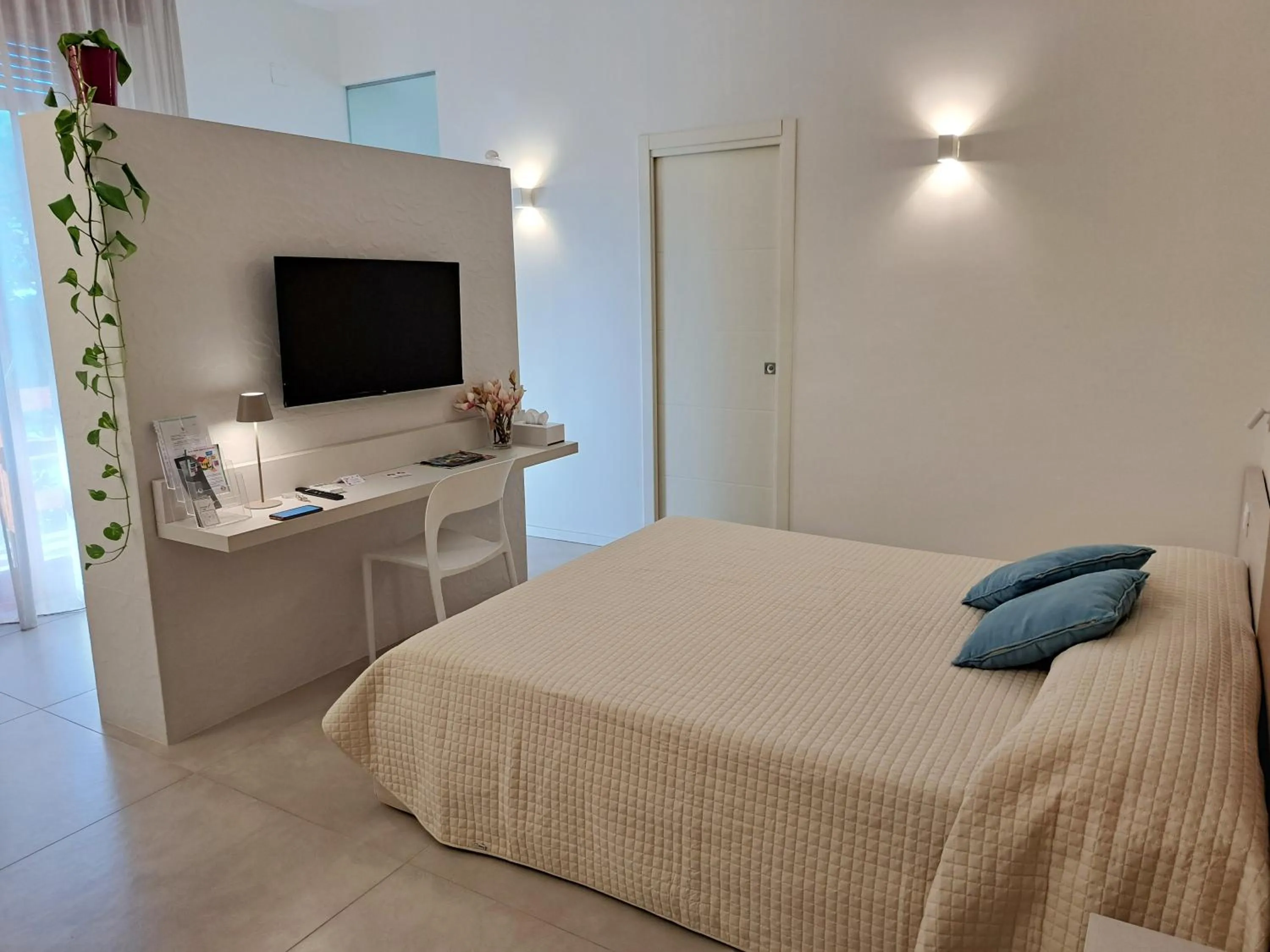 Photo of the whole room, Bed in B&B LE MAGNOLIE