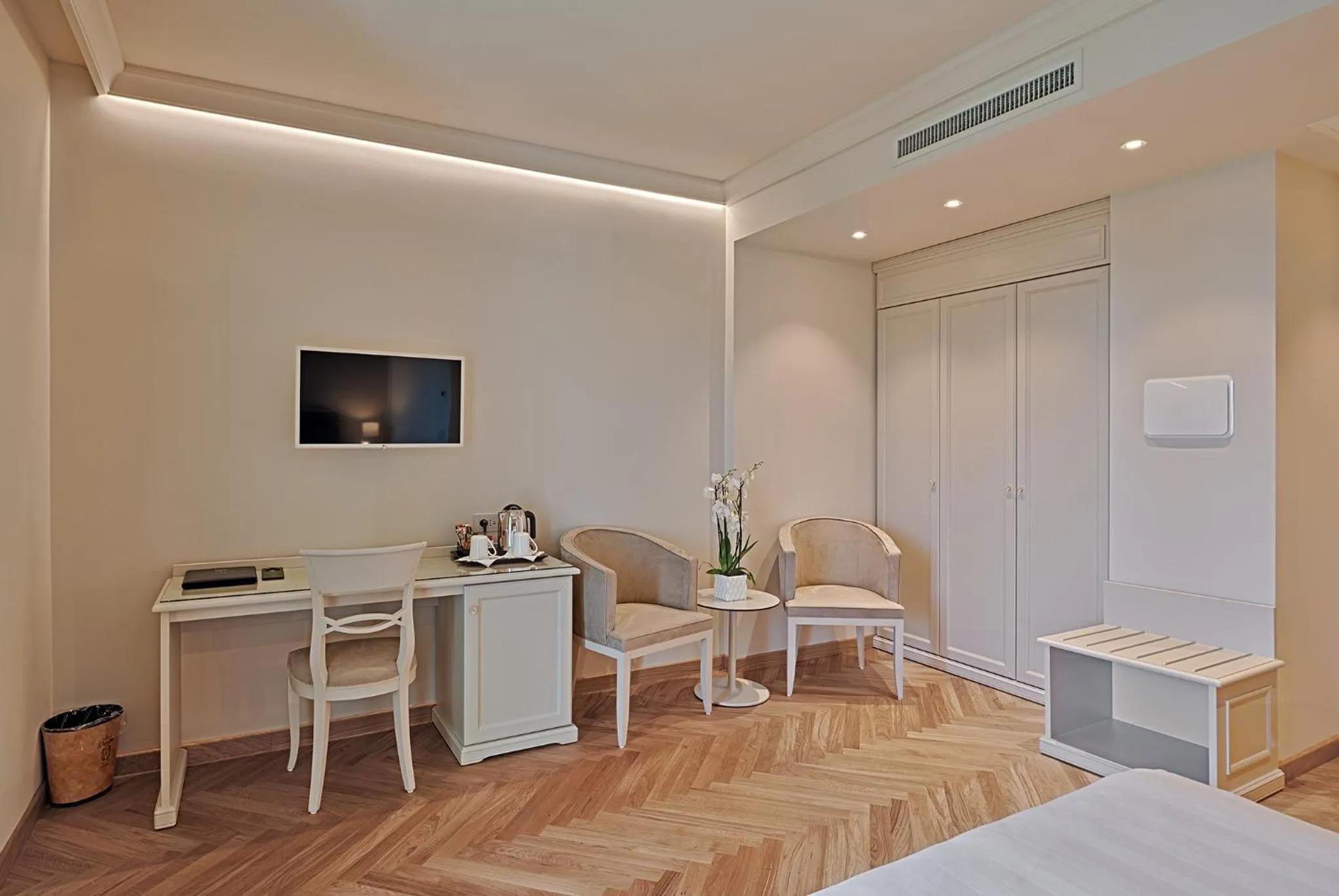 Bedroom in Hotel Paradiso