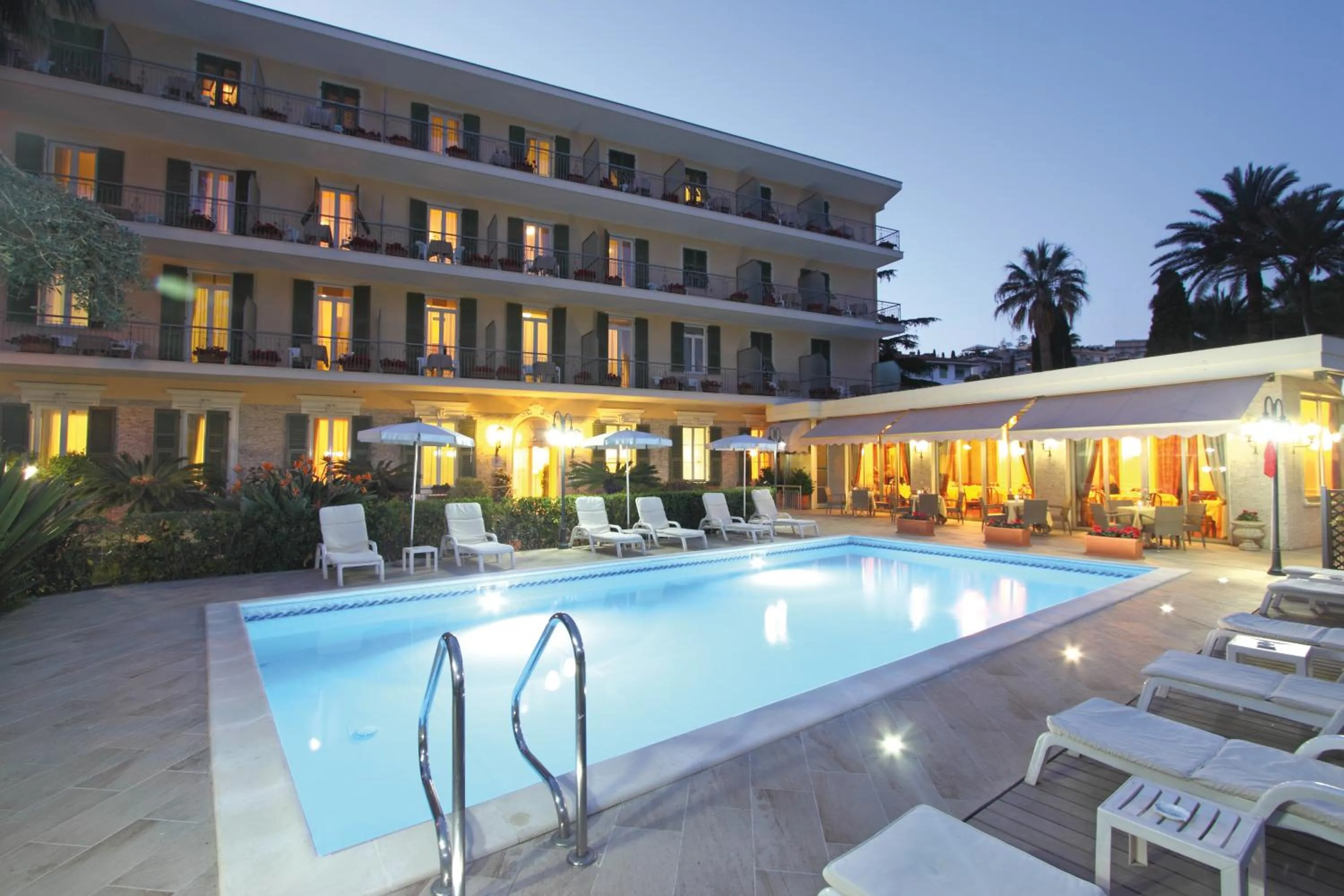 Property building in Hotel Paradiso