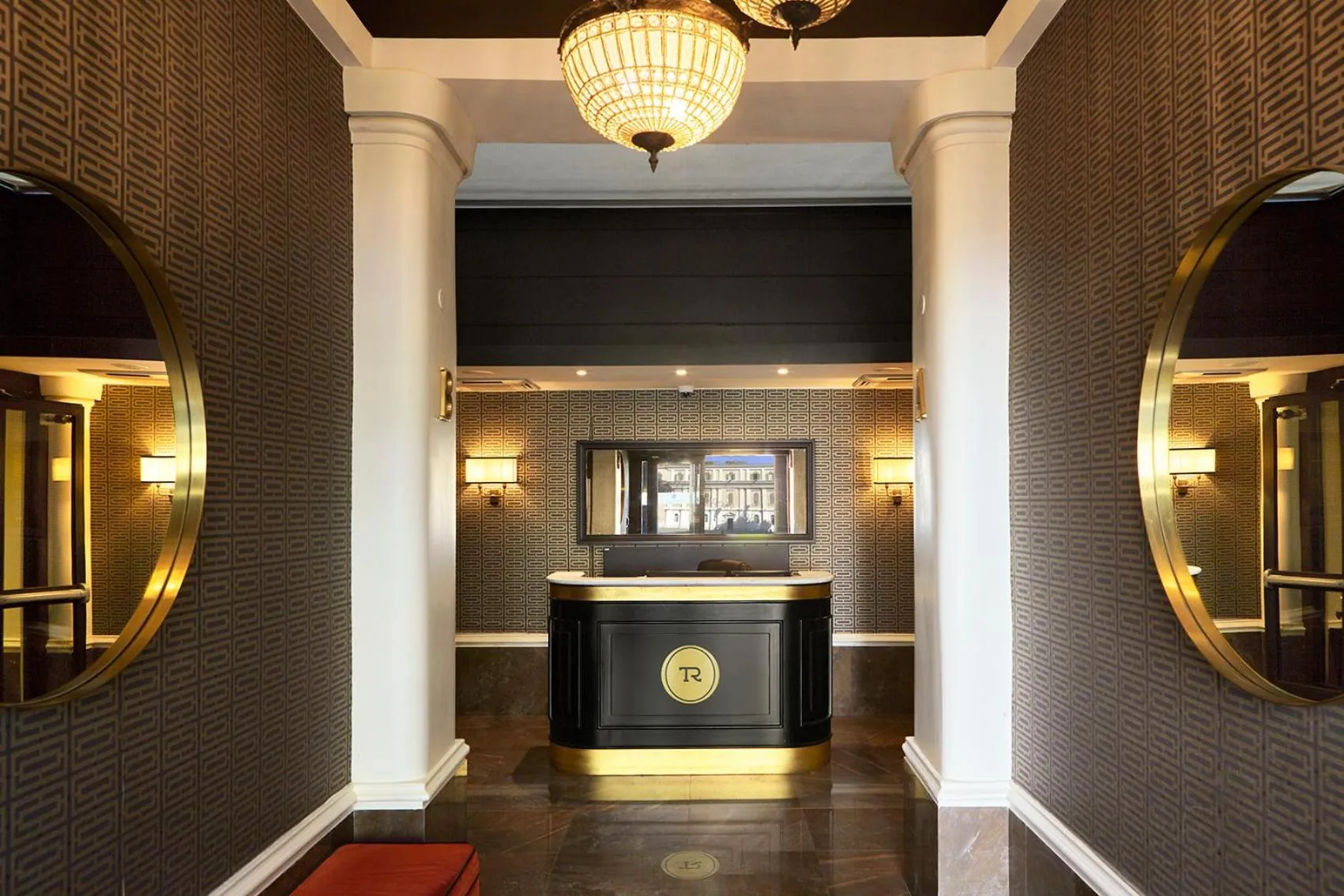 Lobby or reception in Trianon Borgo Pio Aparthotel