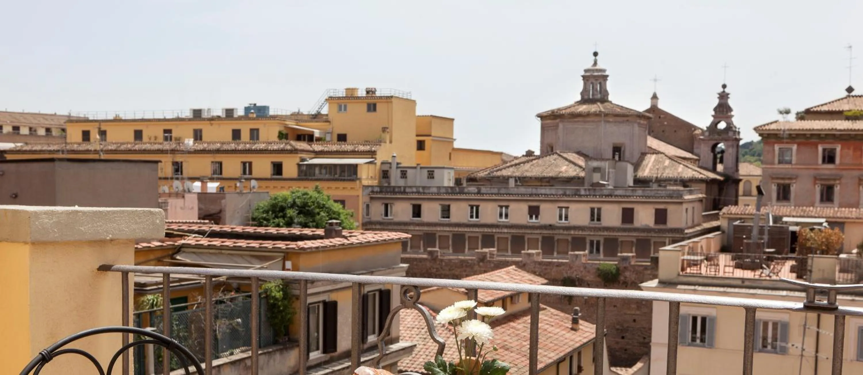 City view in Trianon Borgo Pio Aparthotel