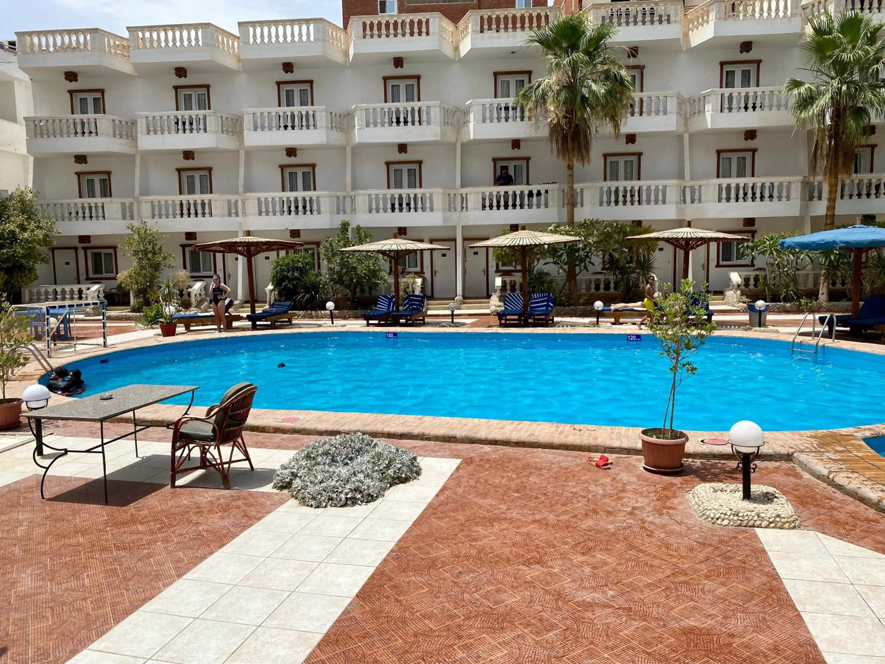 Property building in Zak Inn