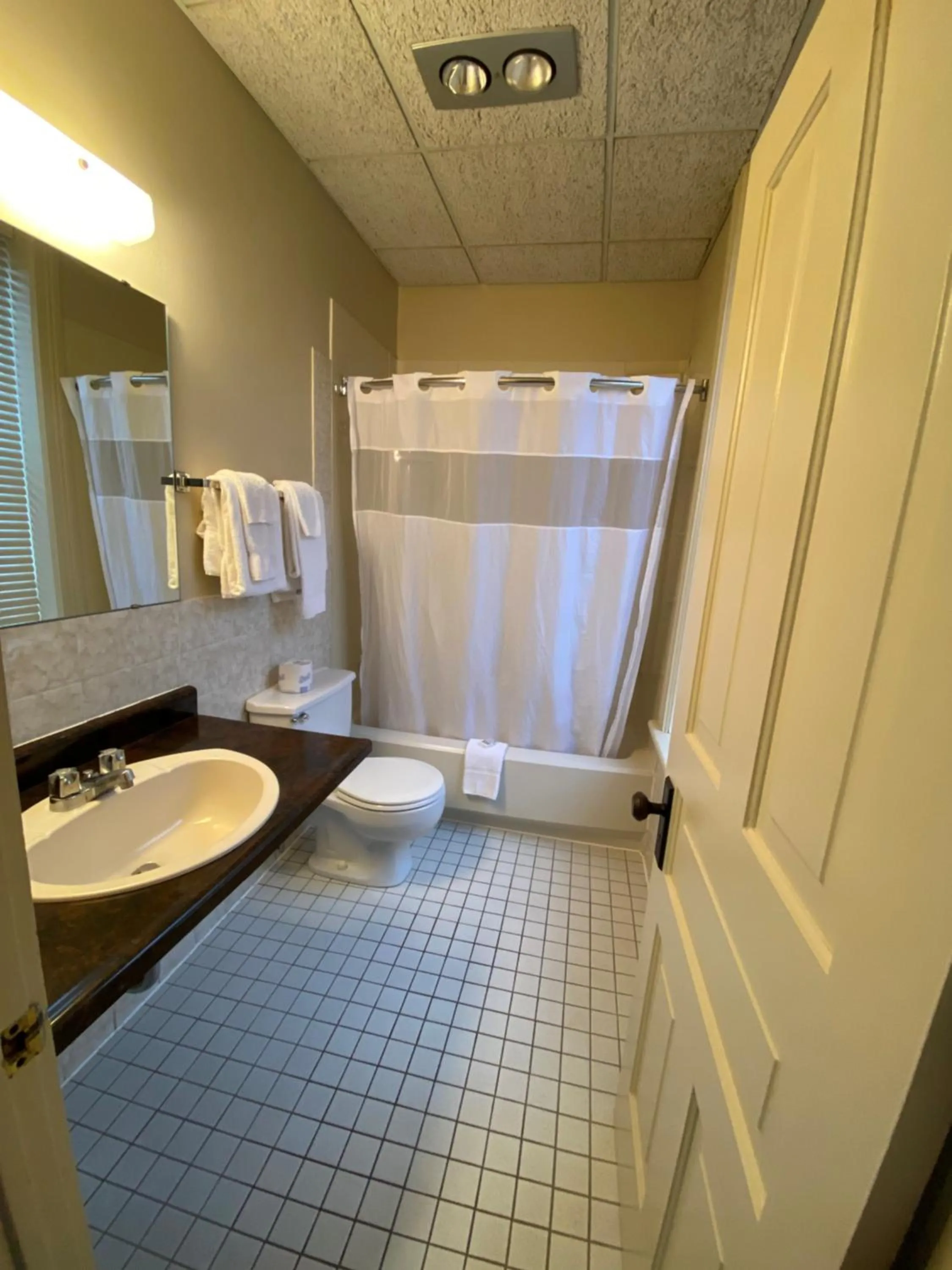 Bathroom in Hotel Bedford