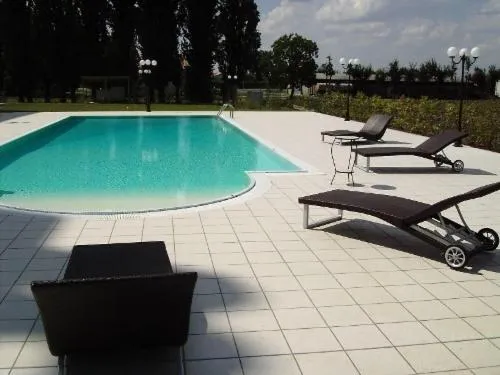 Swimming pool in Hotel Marconi
