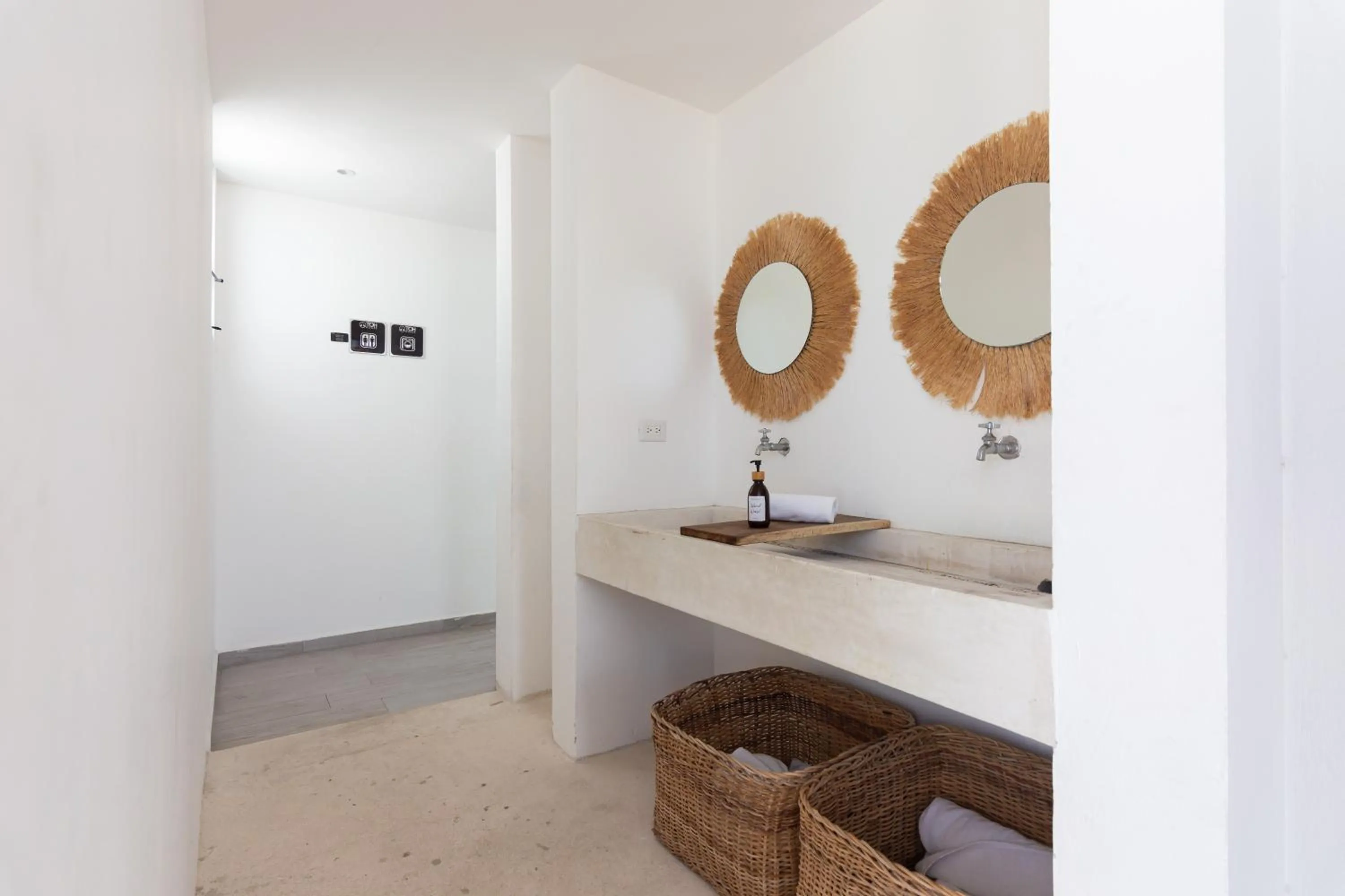 Bathroom in Toh House Luxury by Boutique Apartments MX