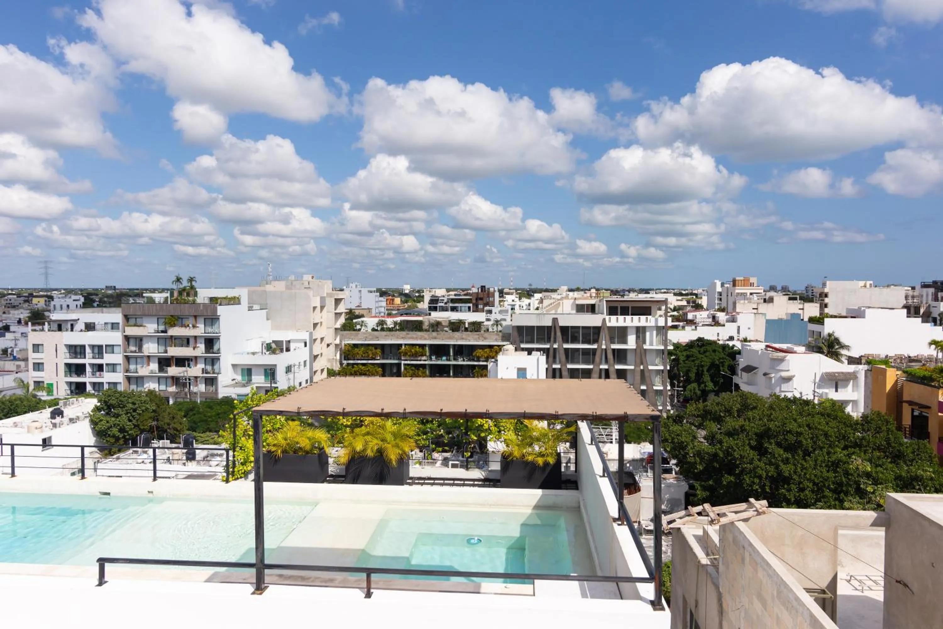 Property building in Toh House Luxury by Boutique Apartments MX