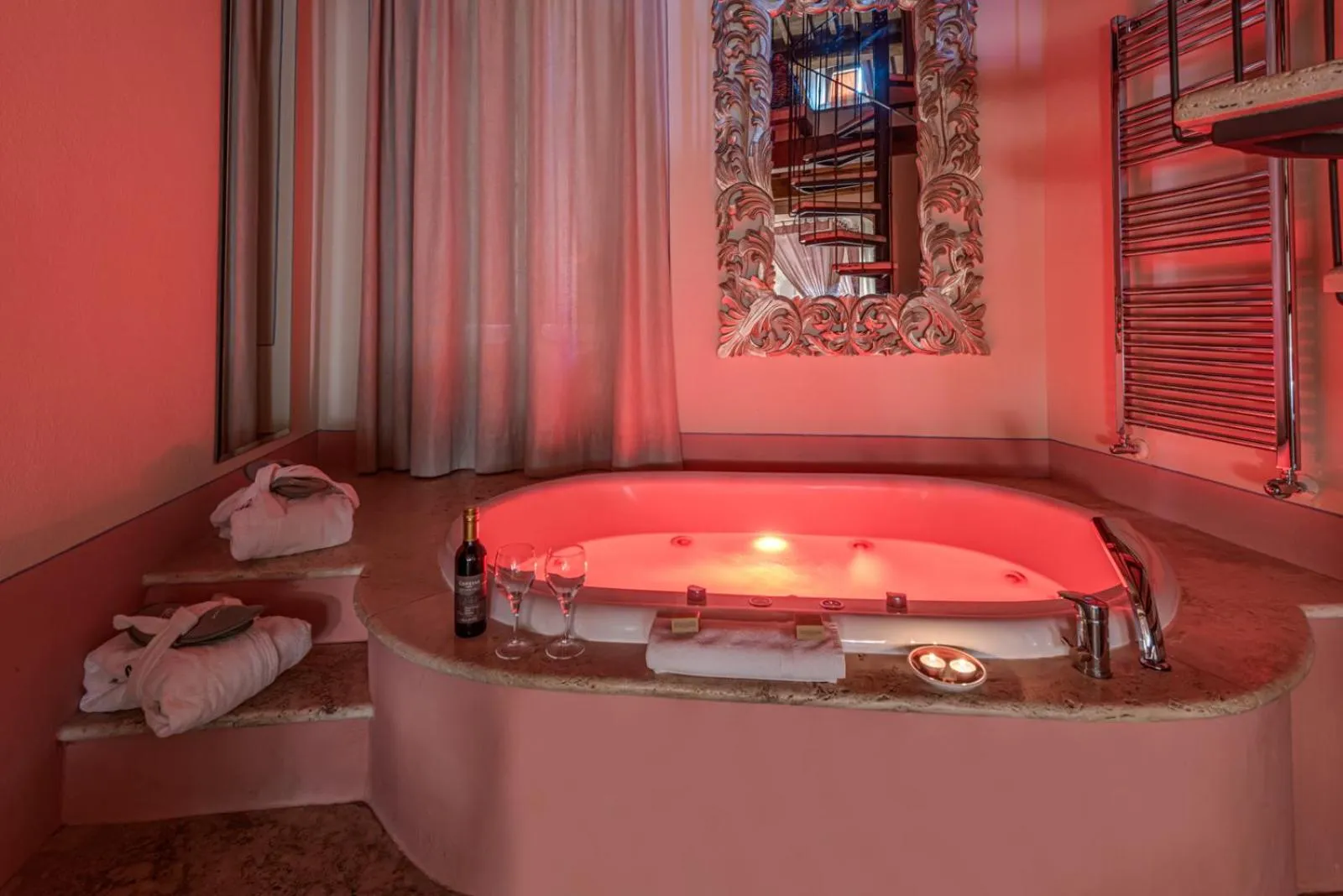 Hot Tub in PALAZZO DEL CAPITANO Wellness & Relais - Luxury Borgo Capitano Collection