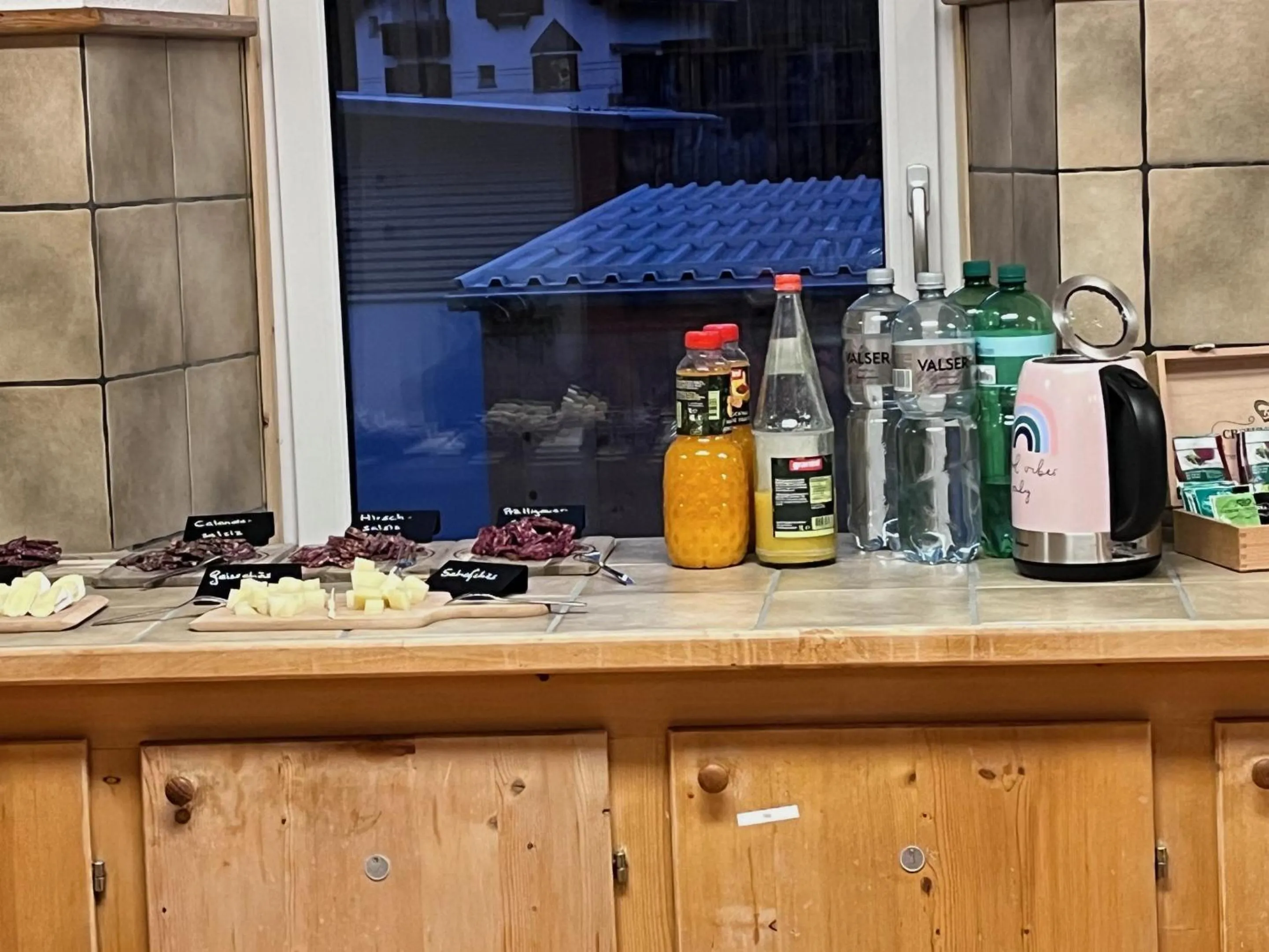 Breakfast in Chrona Bed & Breakfast