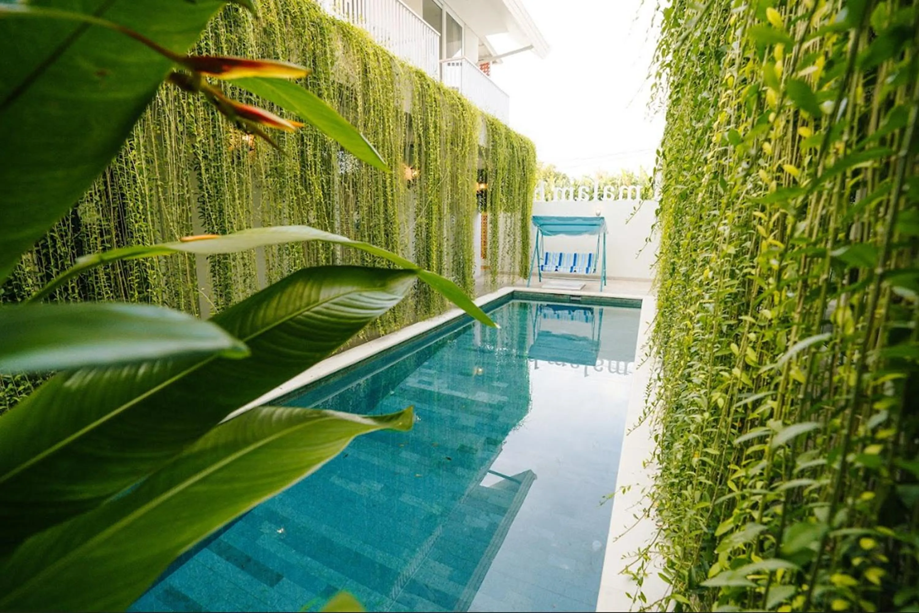 Swimming pool in Malam Hari ApartHotel