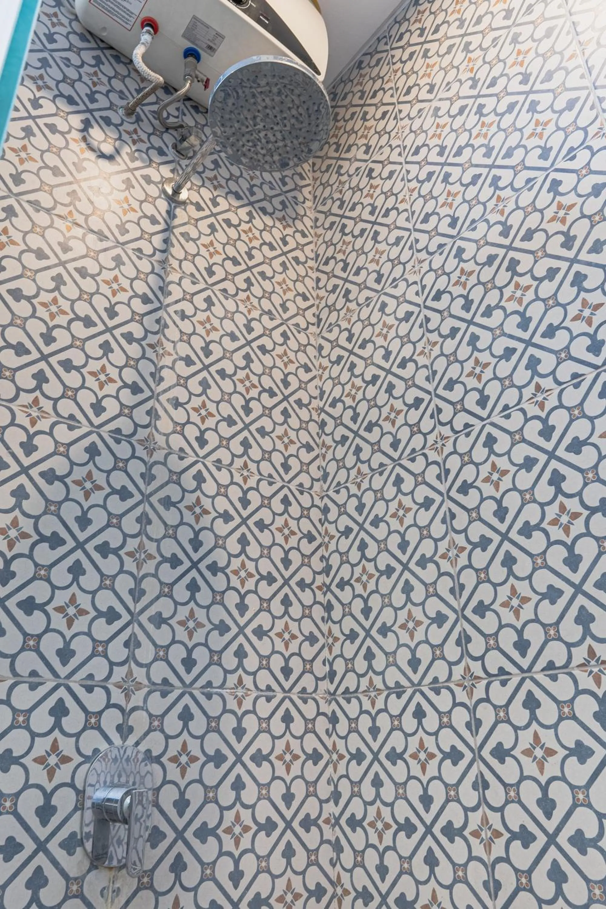 Bathroom in Malam Hari ApartHotel