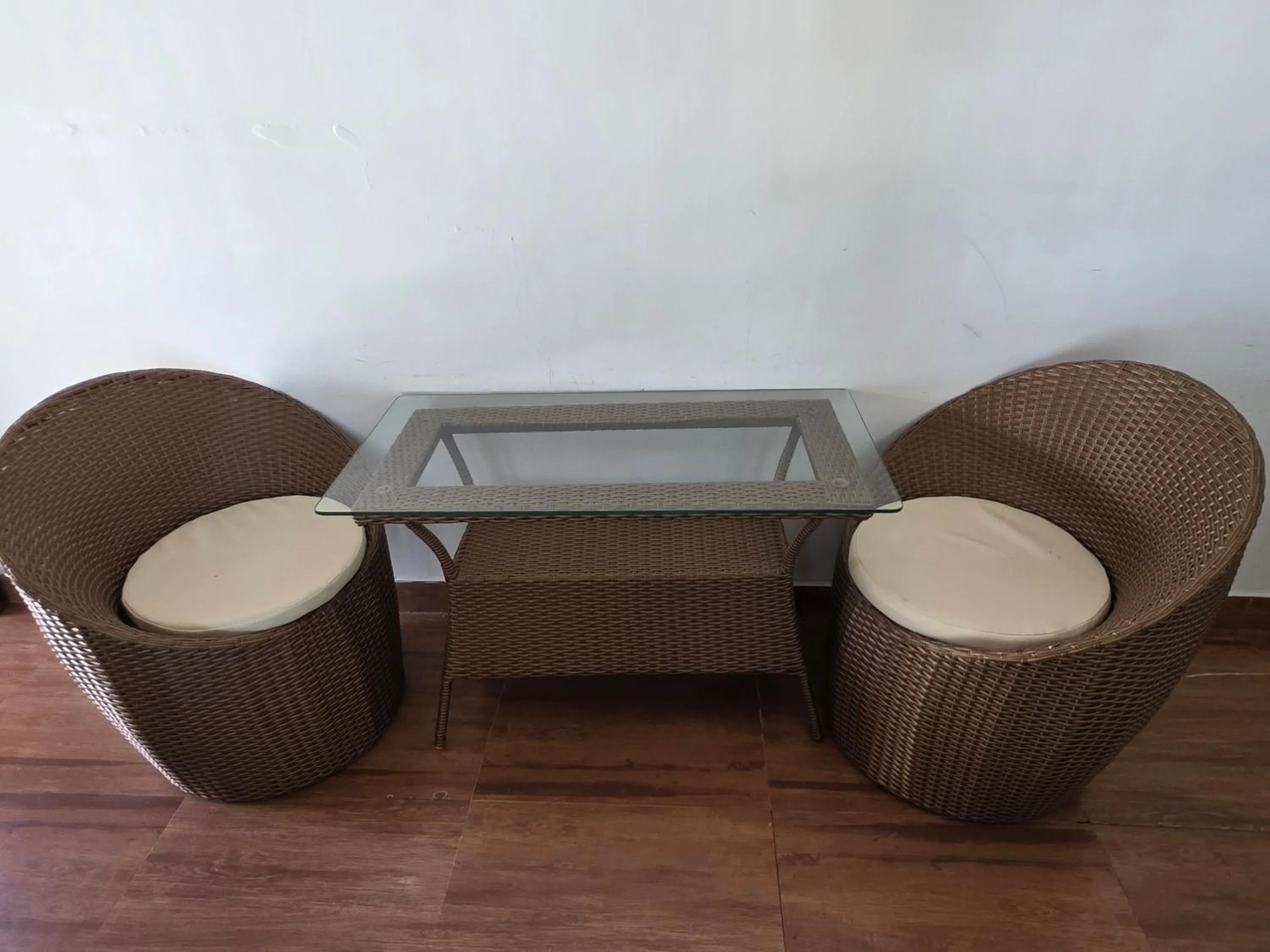 Seating area in Lemon Grass Resort & Spa