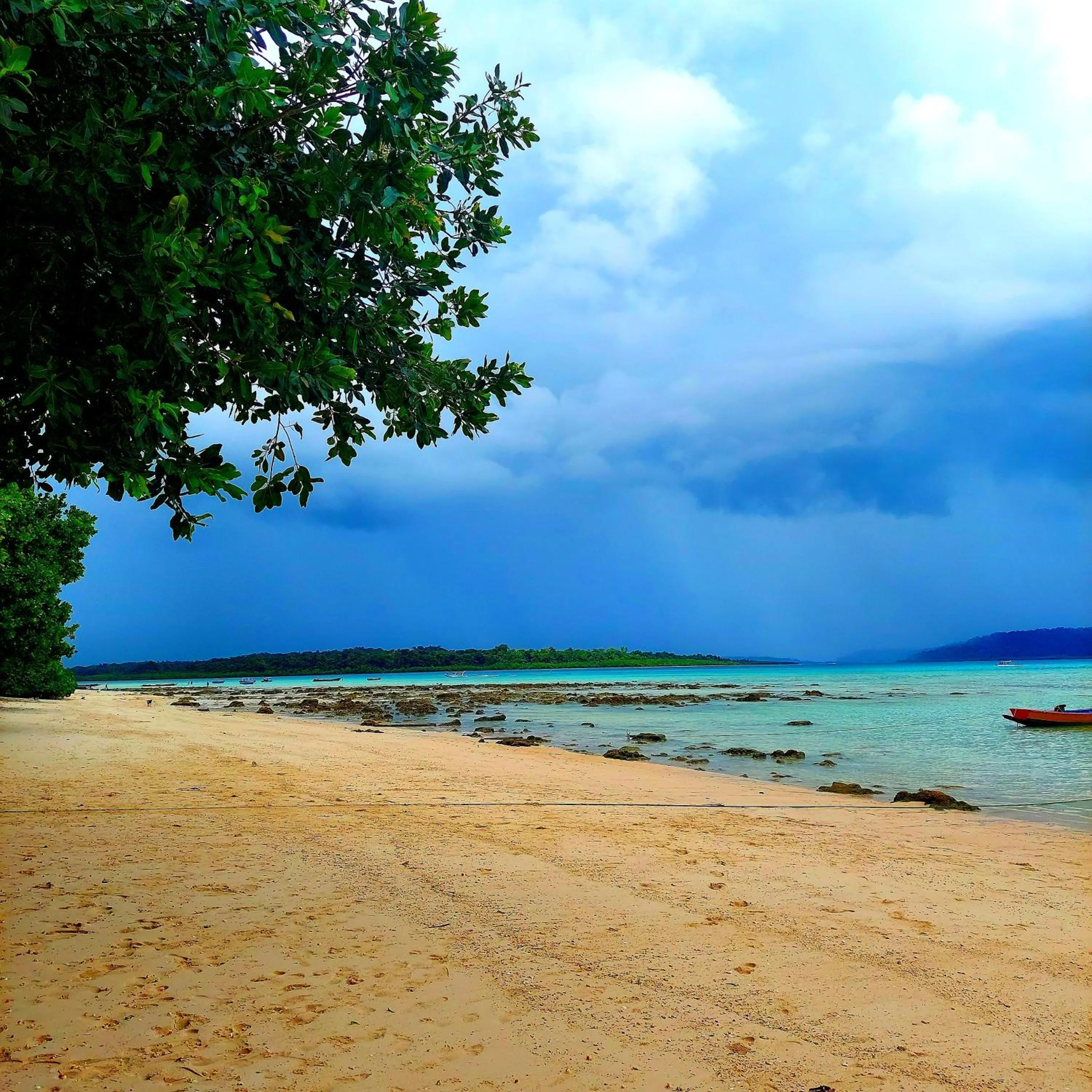 Beach in Lemon Grass Resort & Spa