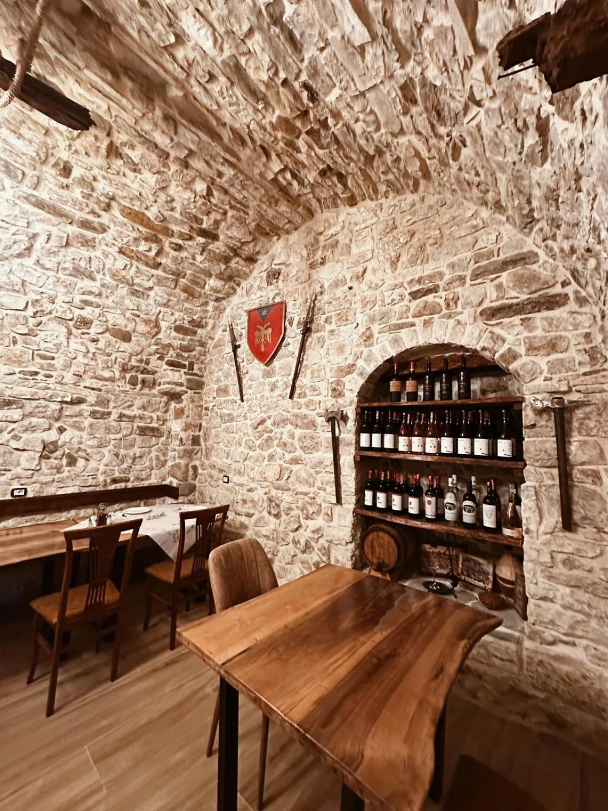 Restaurant/places to eat in Tradita e Beratit