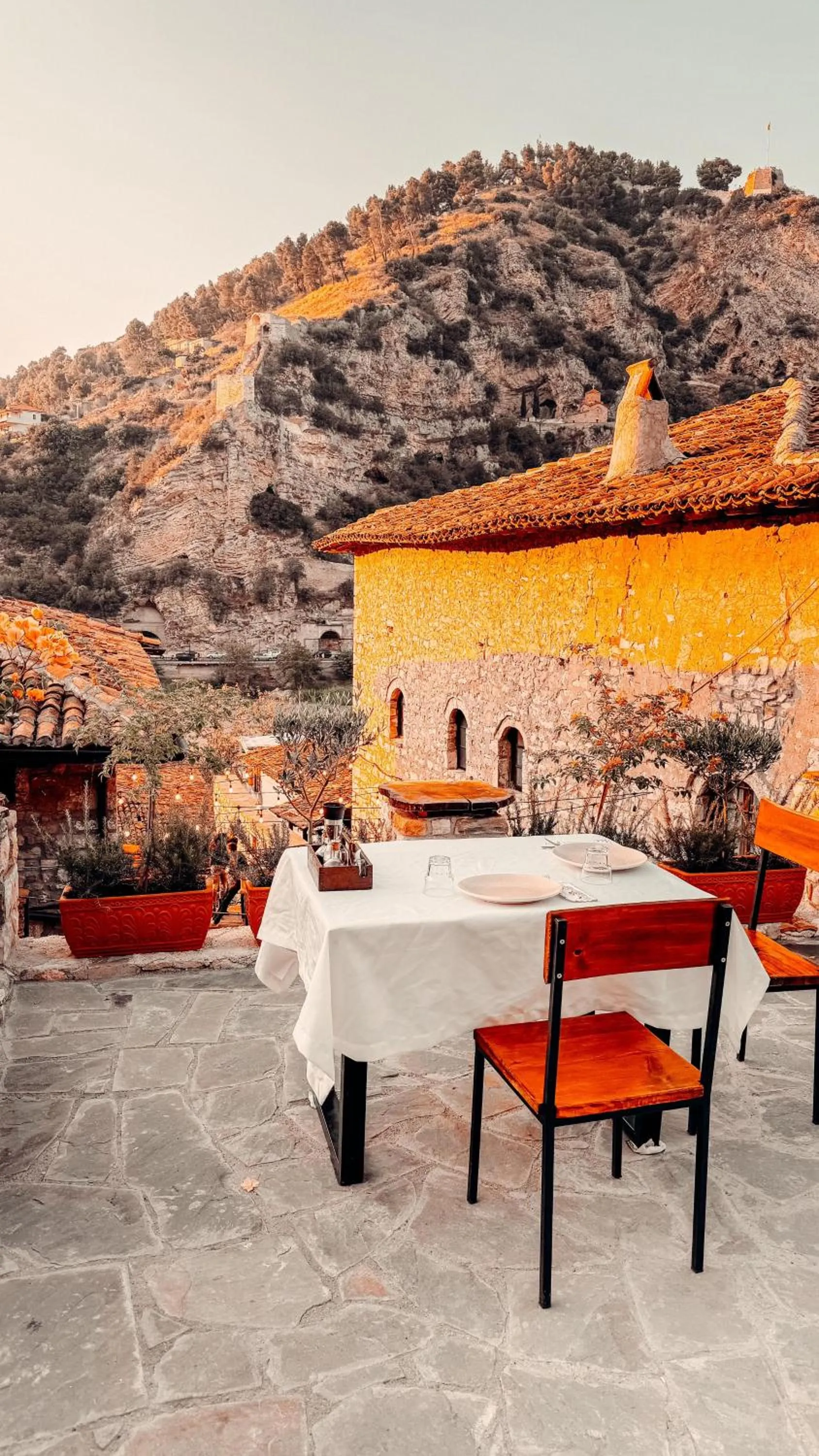 Restaurant/places to eat in Tradita e Beratit