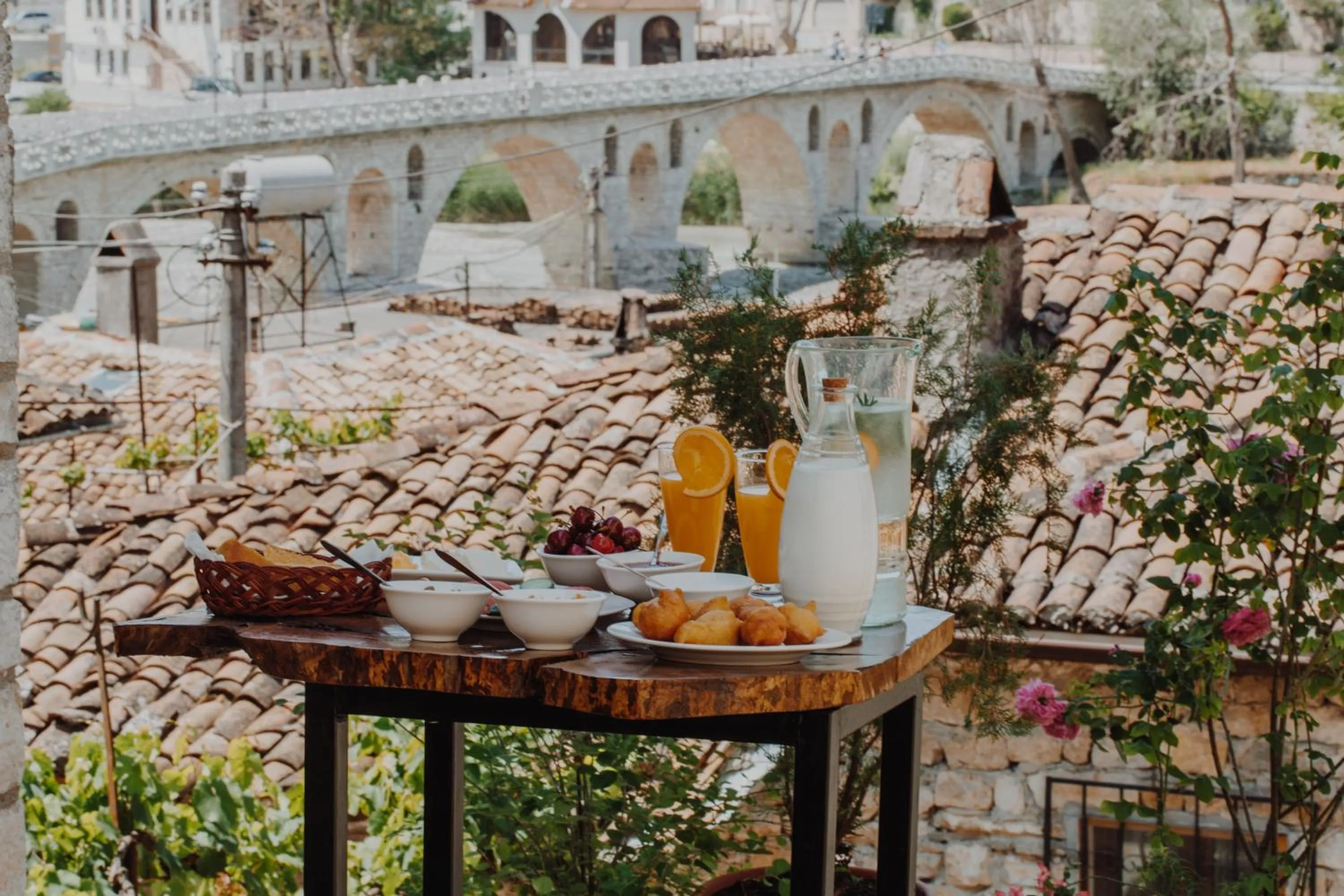 Food and drinks in Tradita e Beratit