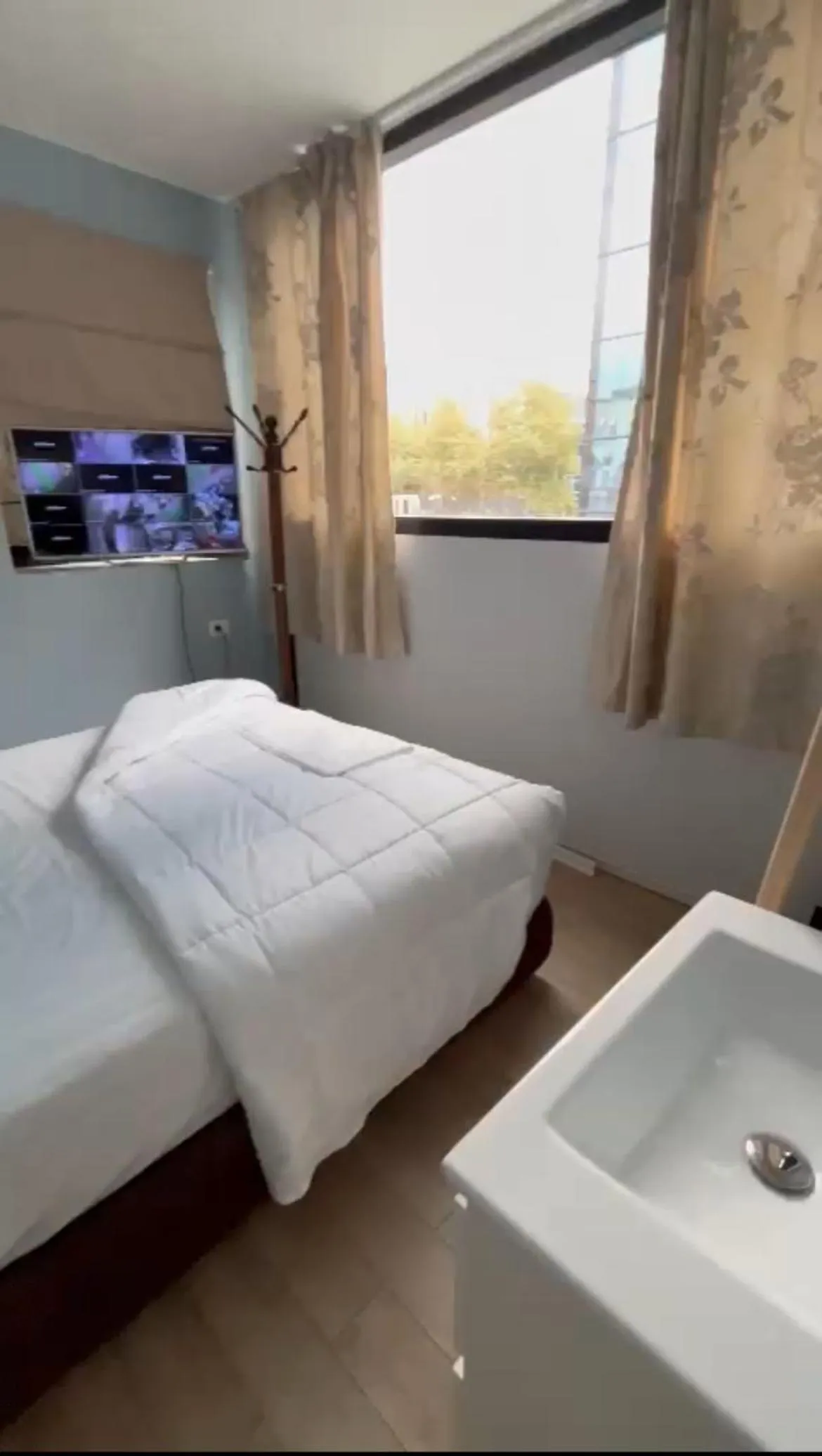 Bed in 313 Villa City Center