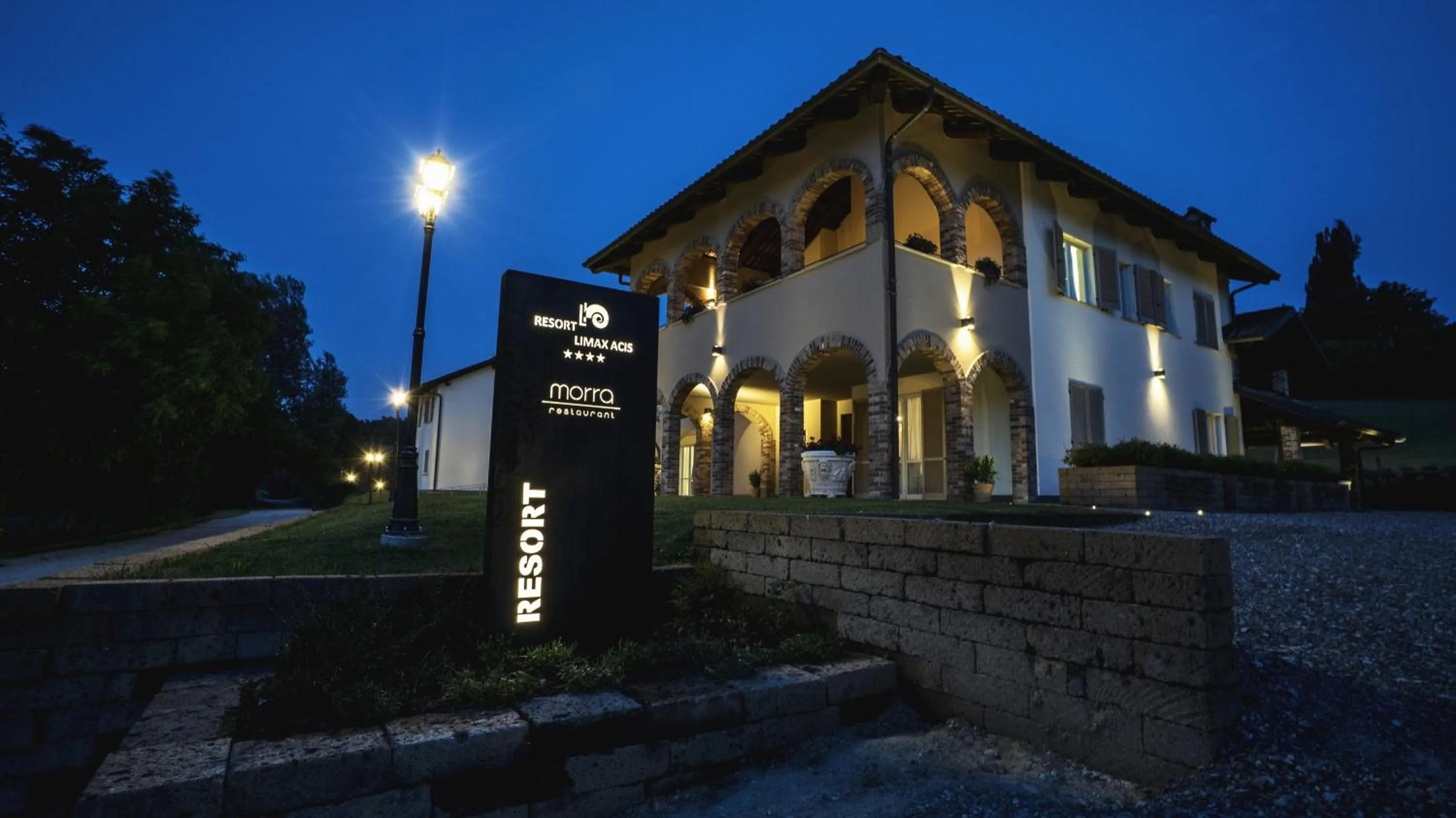Facade/entrance in Resort Limax Acis