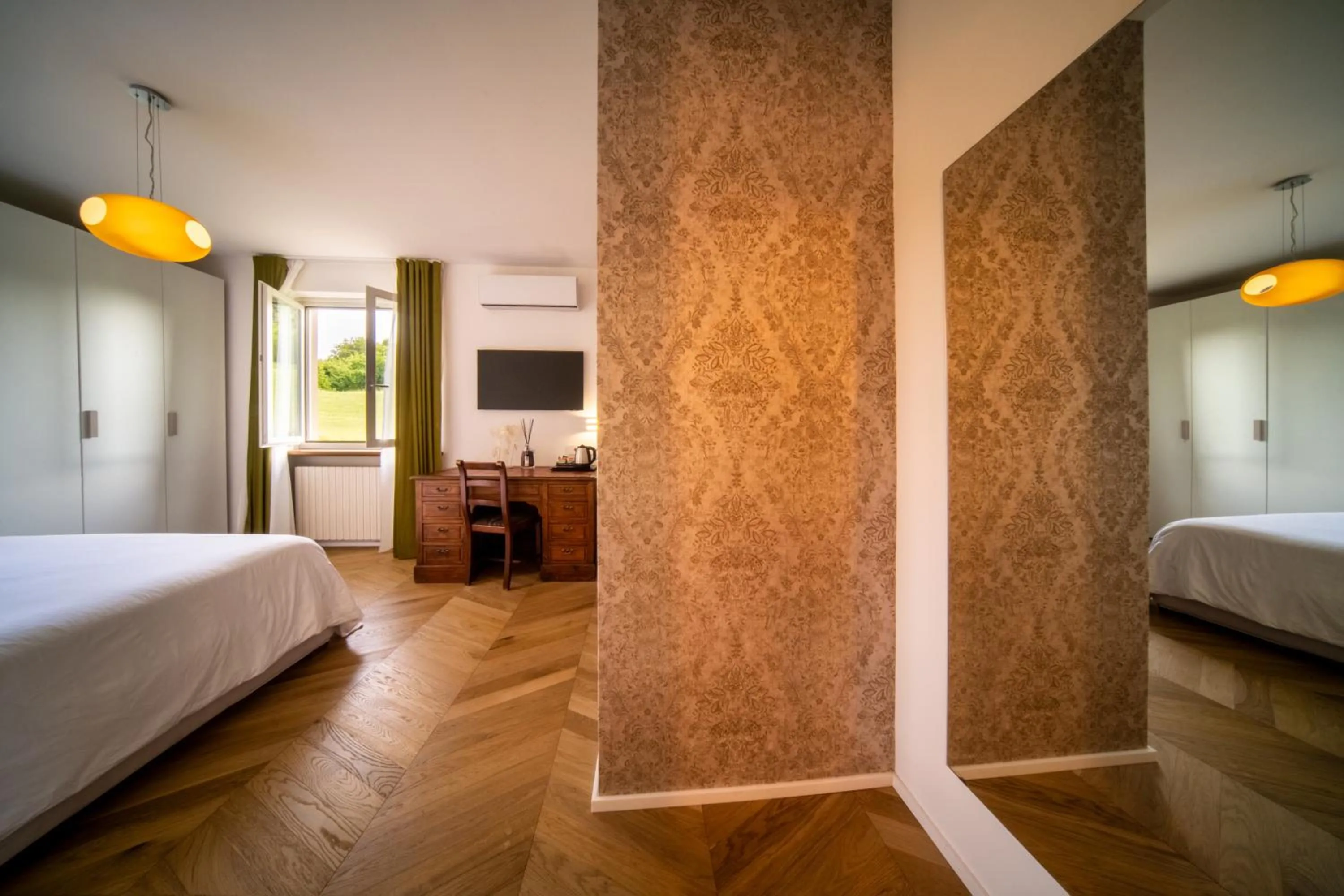 Bed in Resort Limax Acis