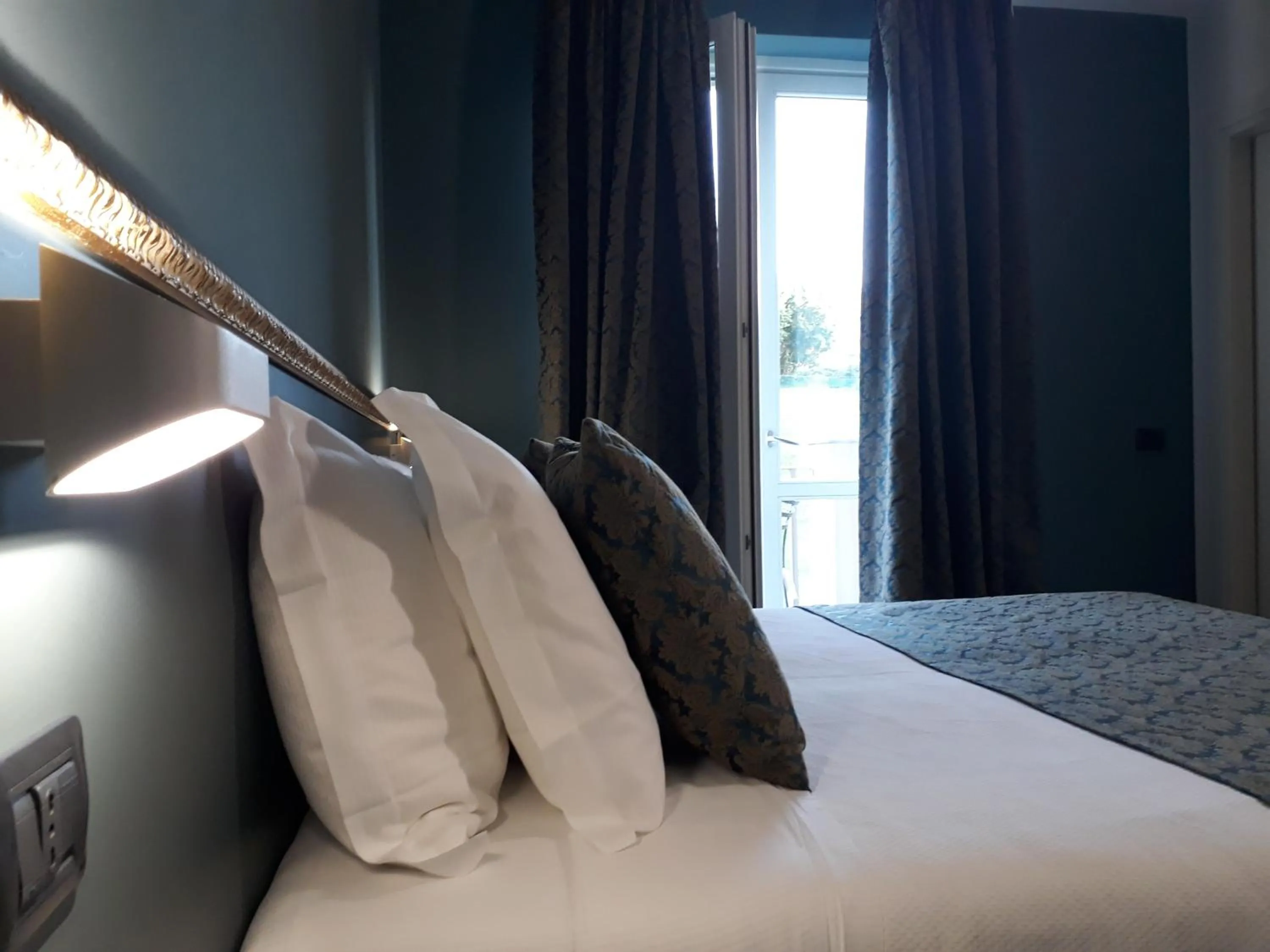 Bed in Resort Limax Acis