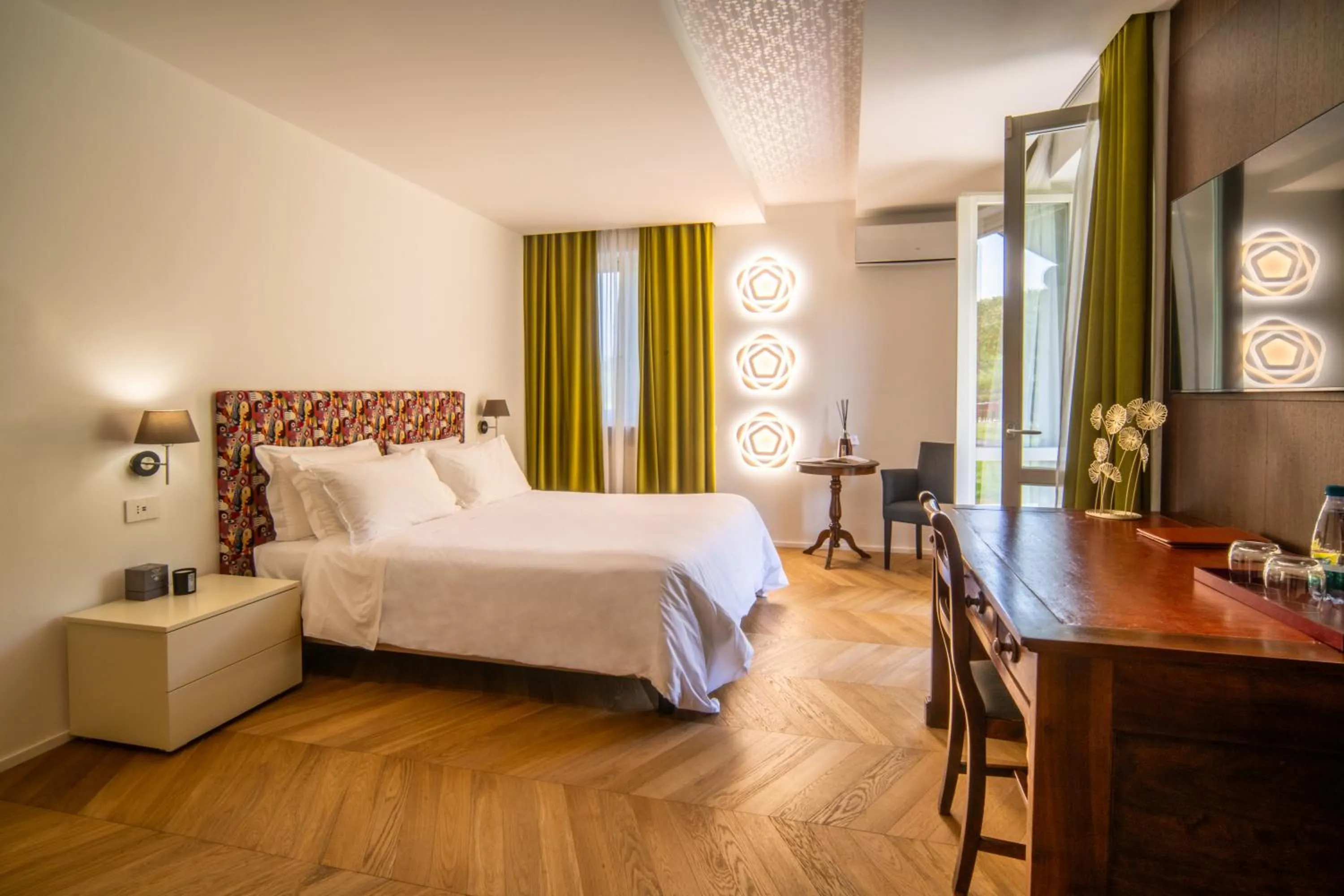 Bed in Resort Limax Acis