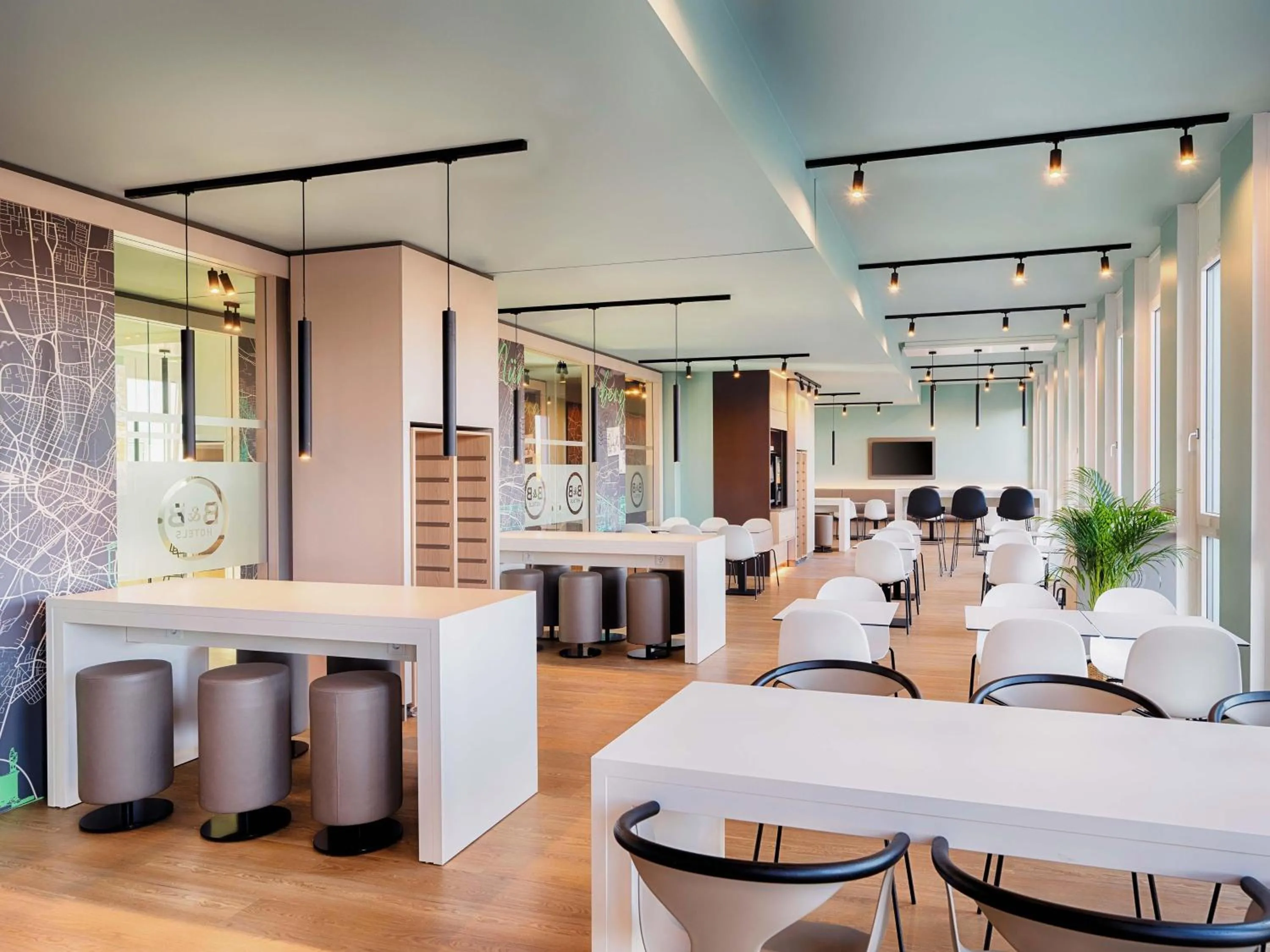 Lobby or reception in B&B Hotel Nürnberg-West