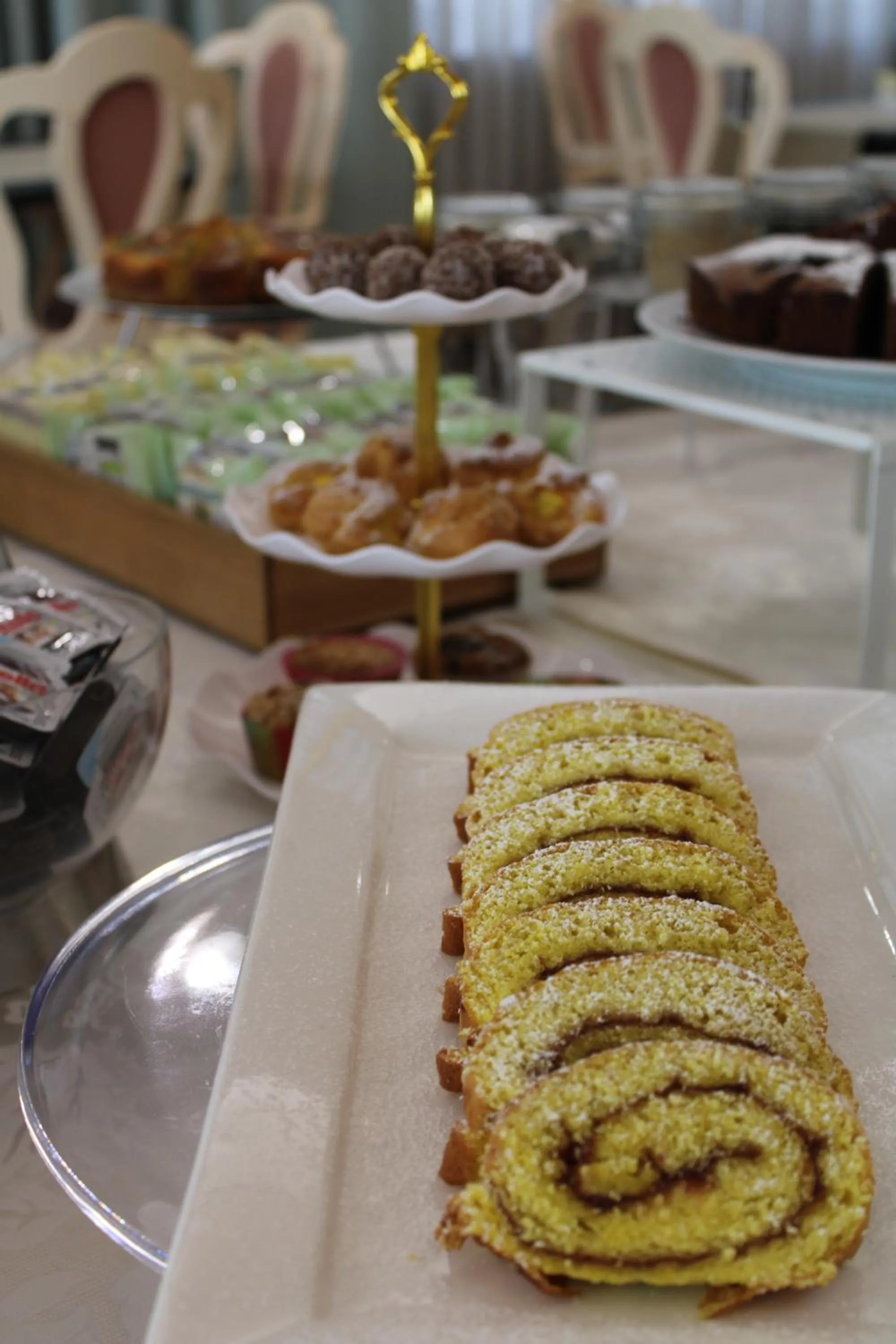 Breakfast in Hotel Royal Plaza