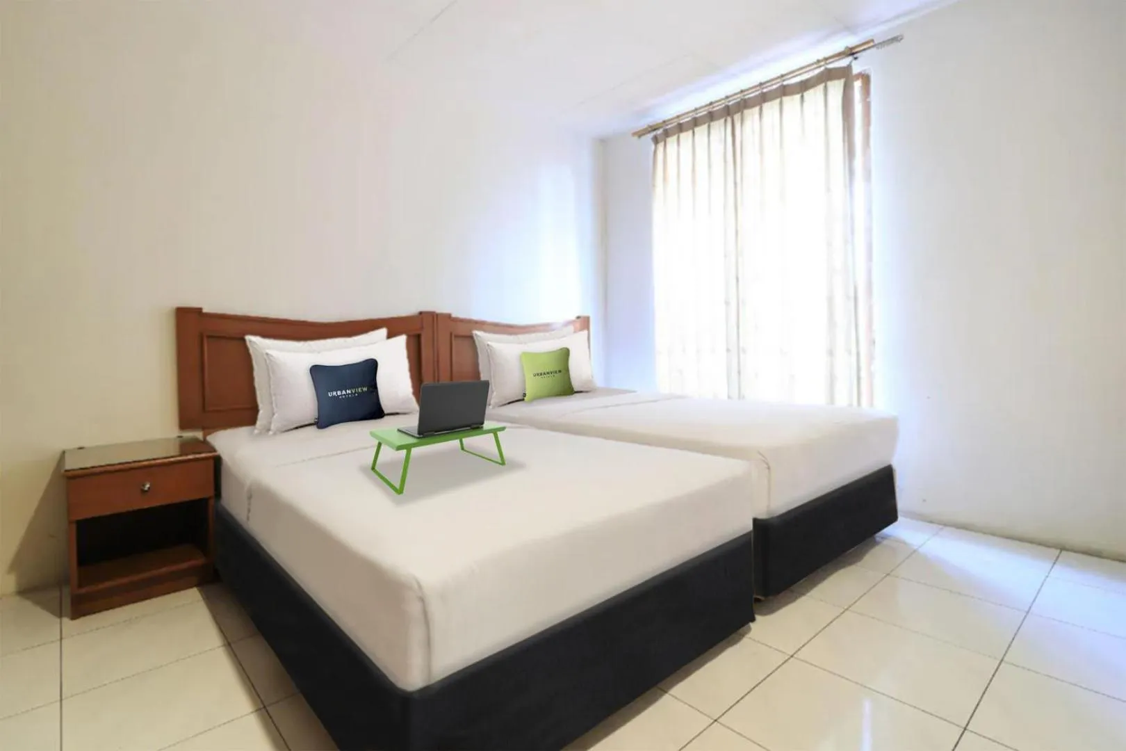 Bedroom, Bed in Urbanview Mroom PH Kemang