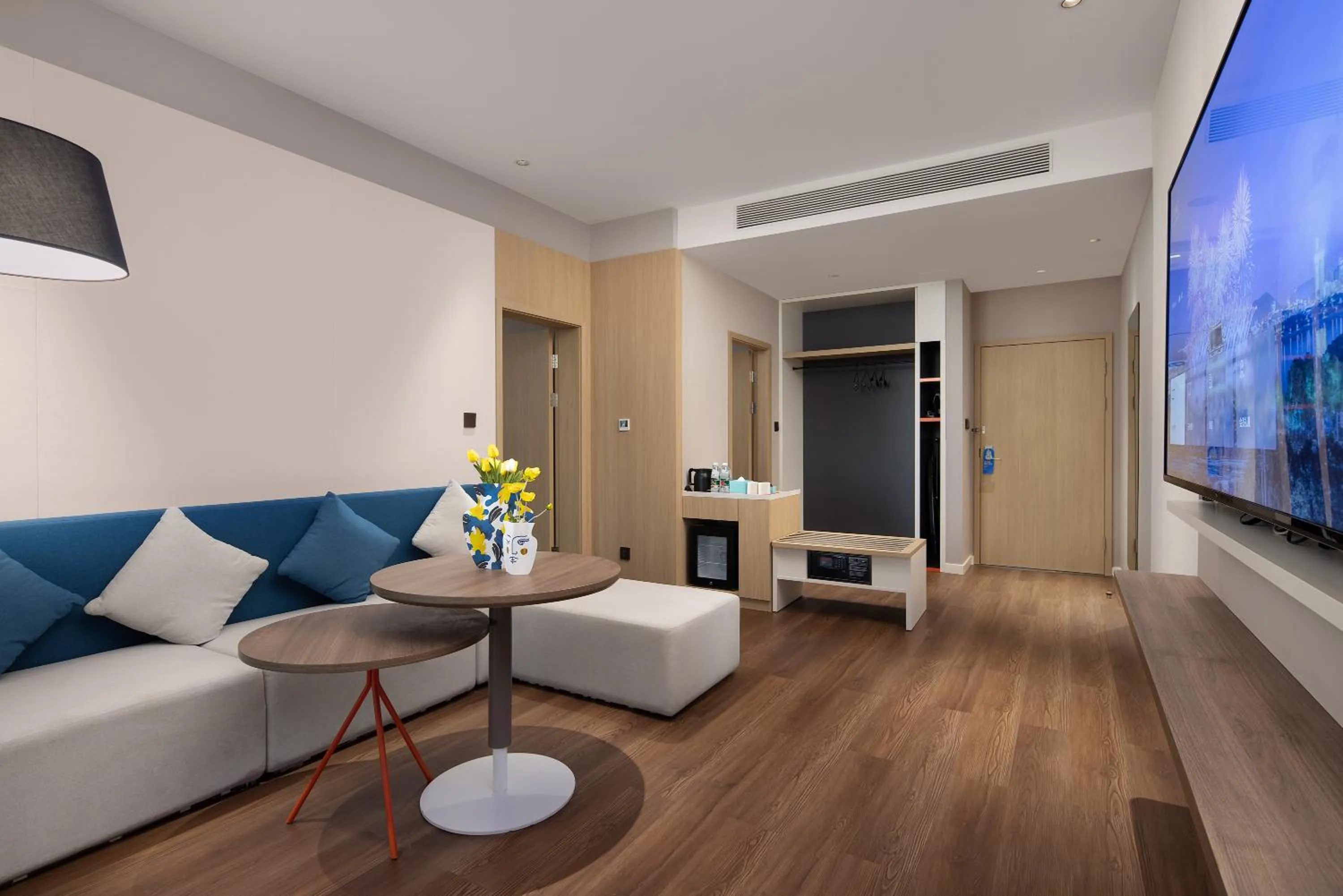 Living room in Holiday Inn Express Changsha University Tech City by IHG