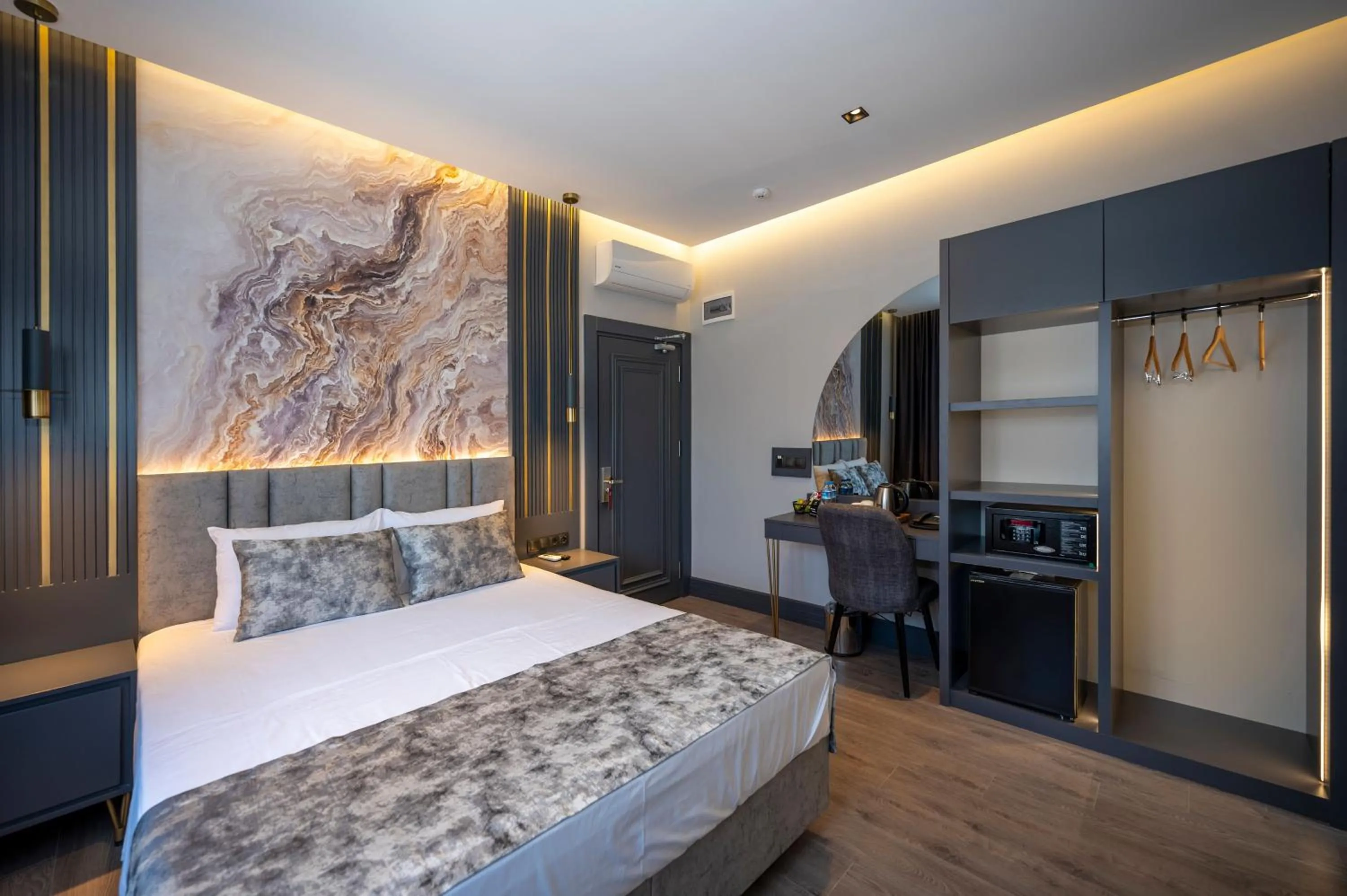 Photo of the whole room, Bed in World Class Hotel - Istanbul Airport