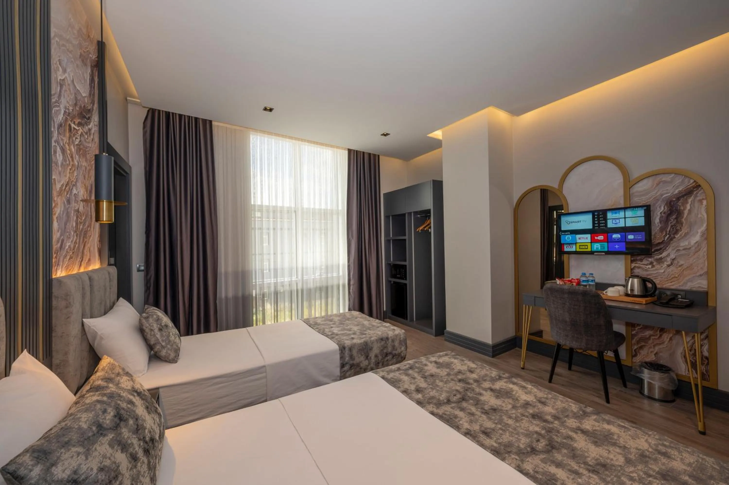 TV and multimedia, Bed in World Class Hotel - Istanbul Airport