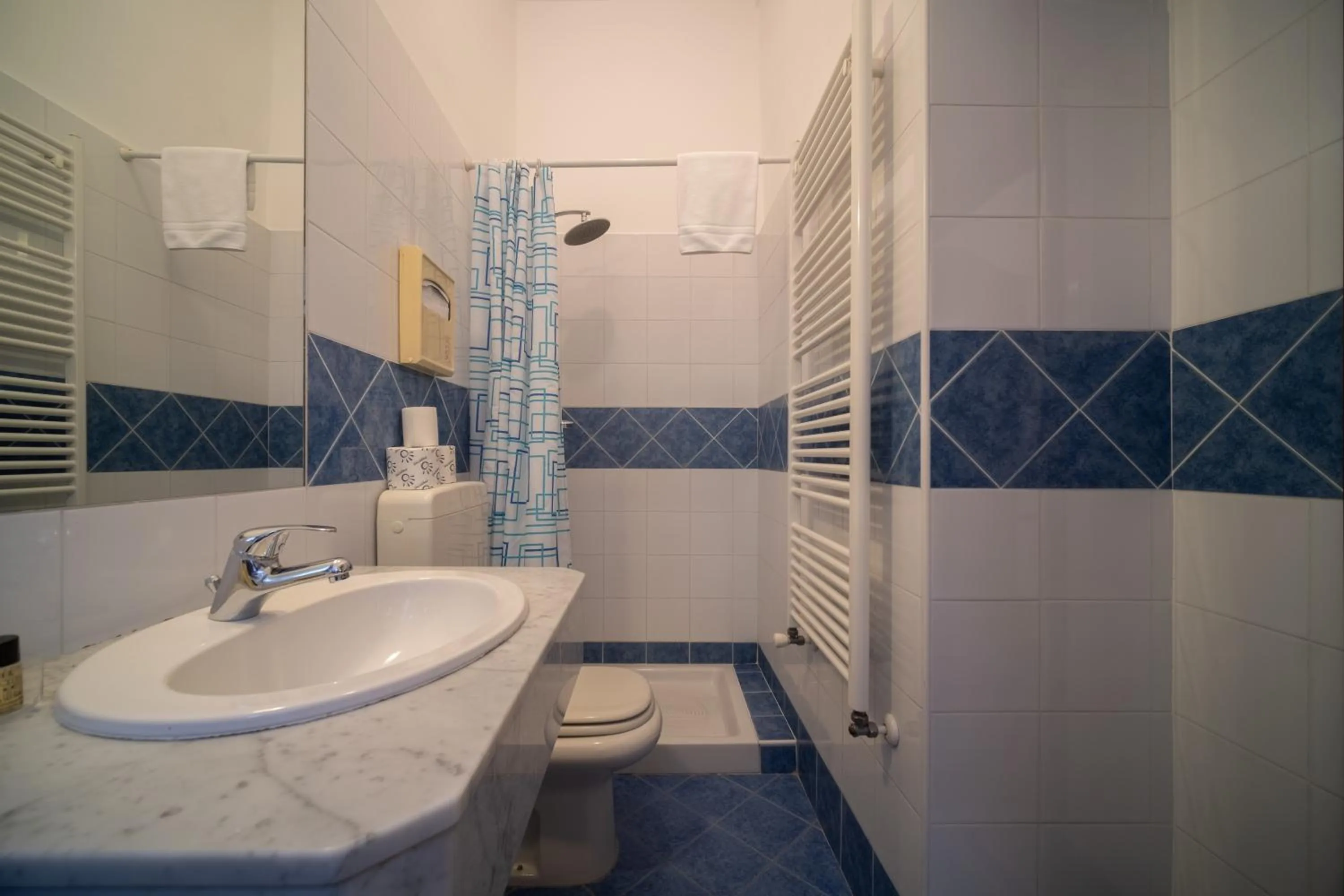 Bathroom in Hotel Italia