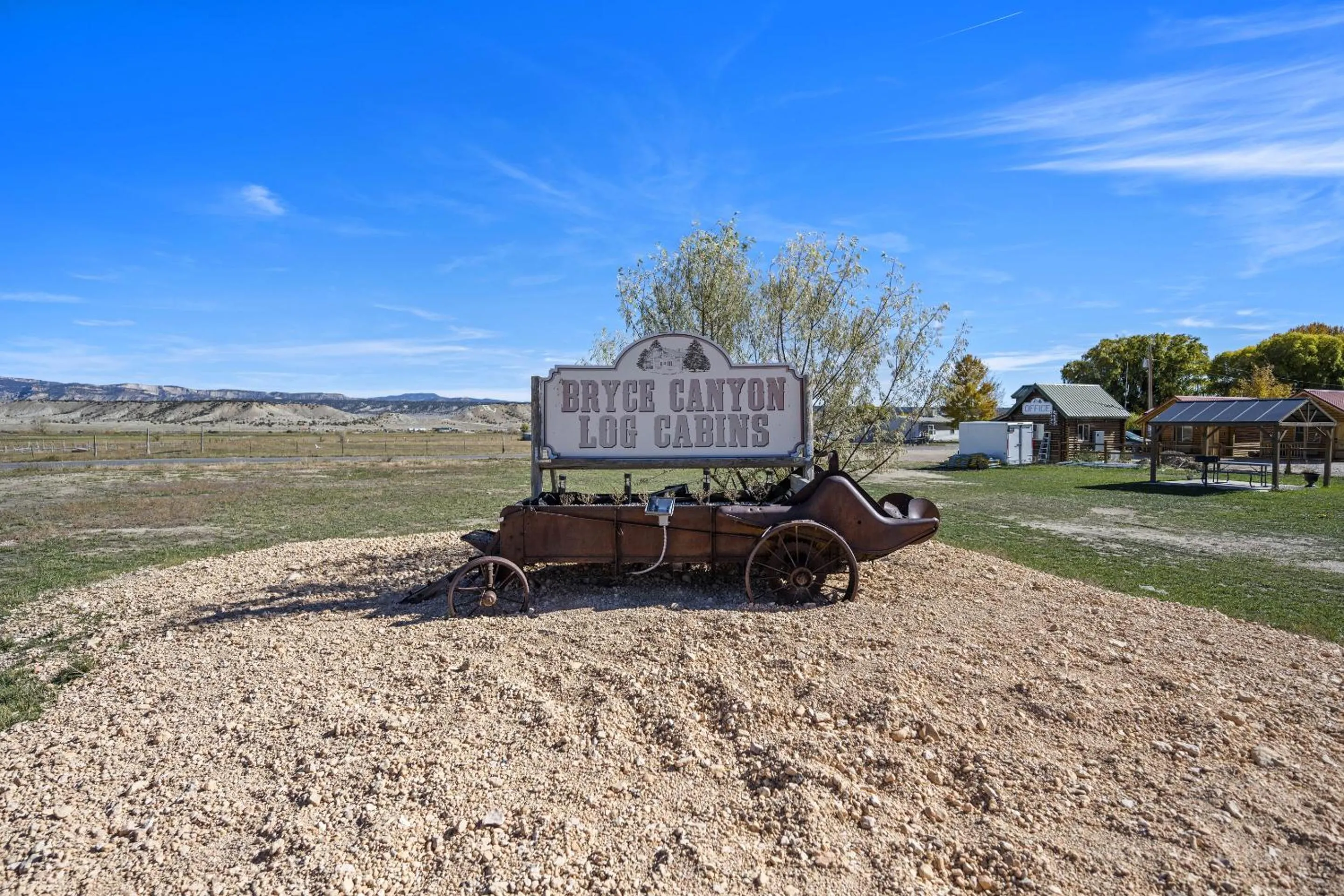 Property building in Bryce Canyon Log Cabins