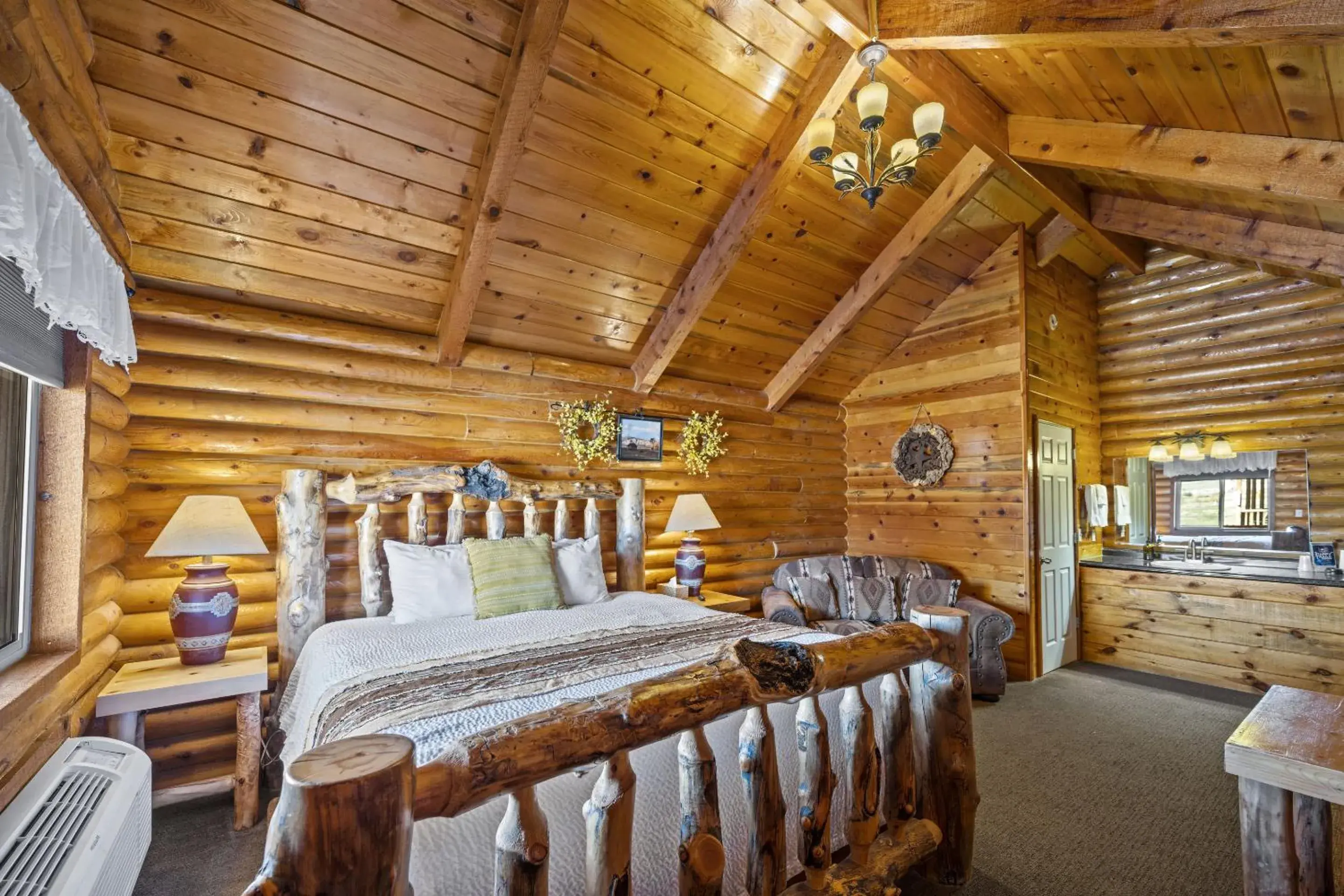 One-Bedroom Apartment in Bryce Canyon Log Cabins One-Bedroom Apartment in Bryce Canyon Log Cabins