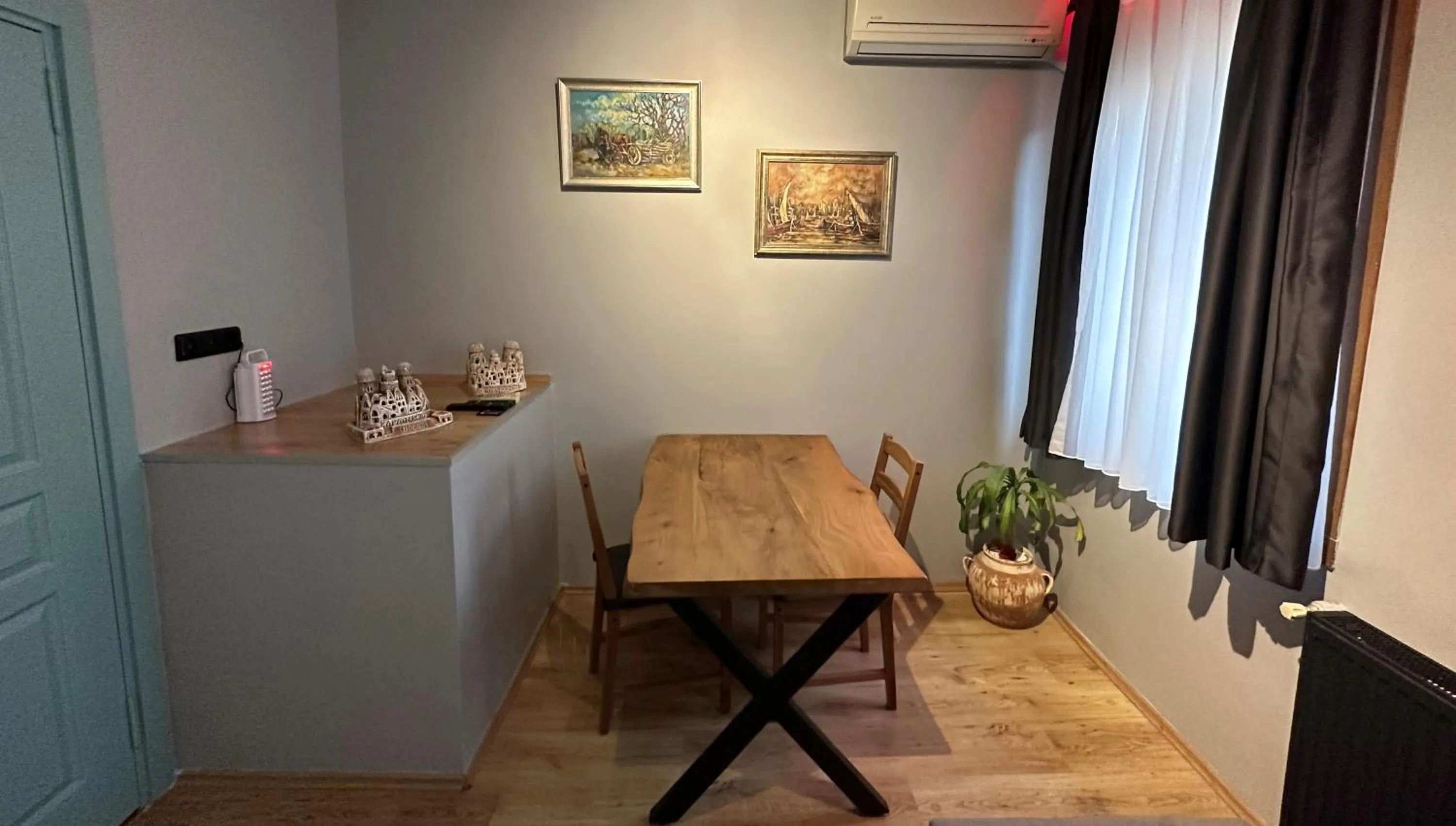 Living room in By Kinyas Hotel