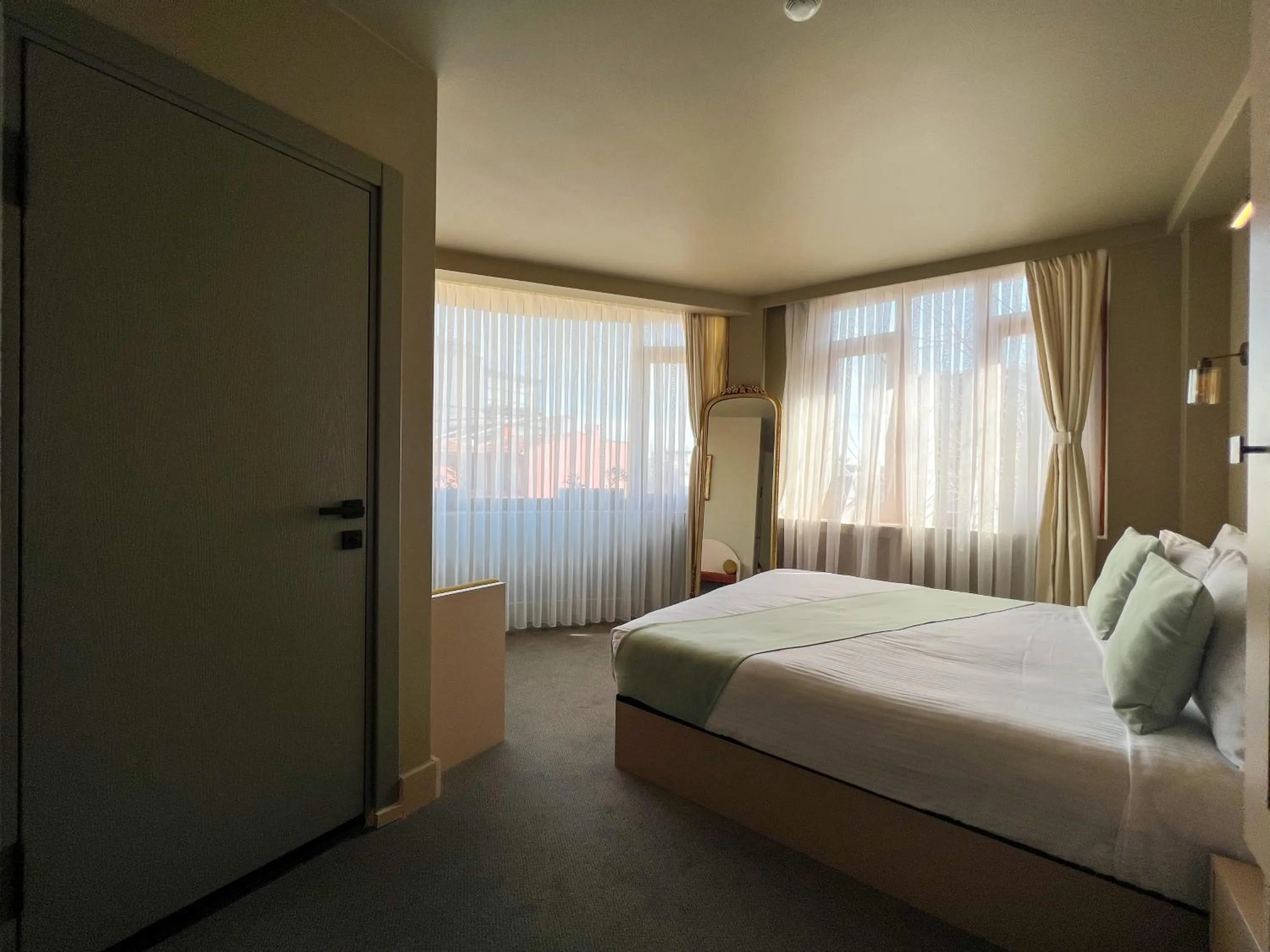 Bedroom, Bed in By Kinyas Hotel